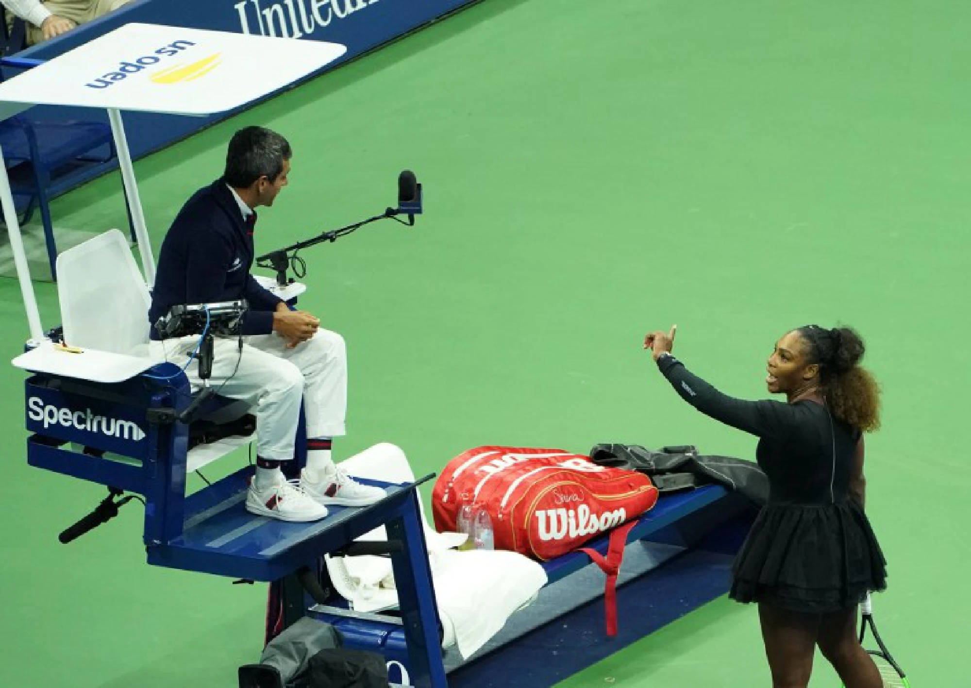 Naomi Osaka wins US Open after Serena 'umpire thief' meltdown