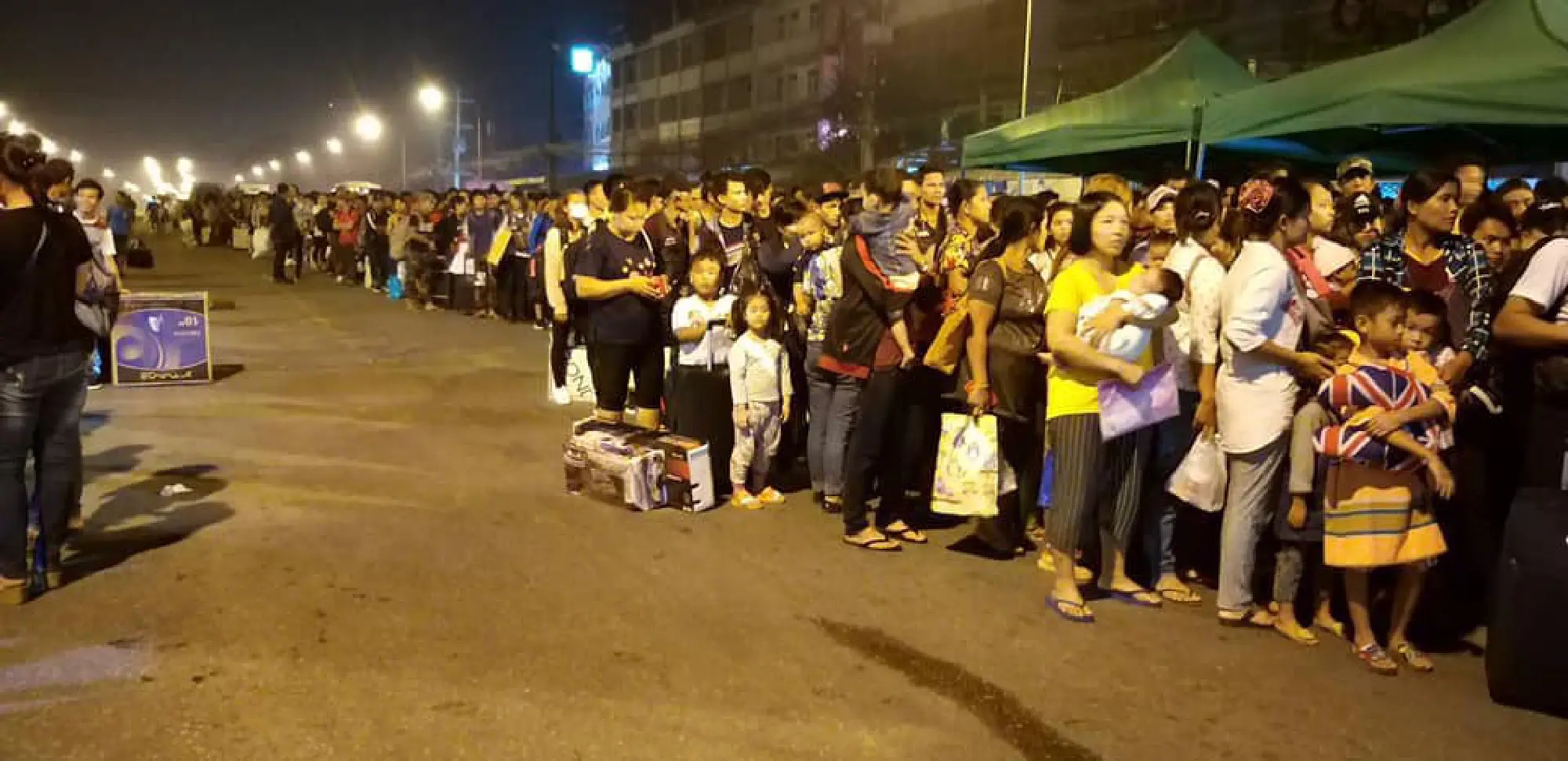 Thousands clear city as 7 Dangerous Days begin