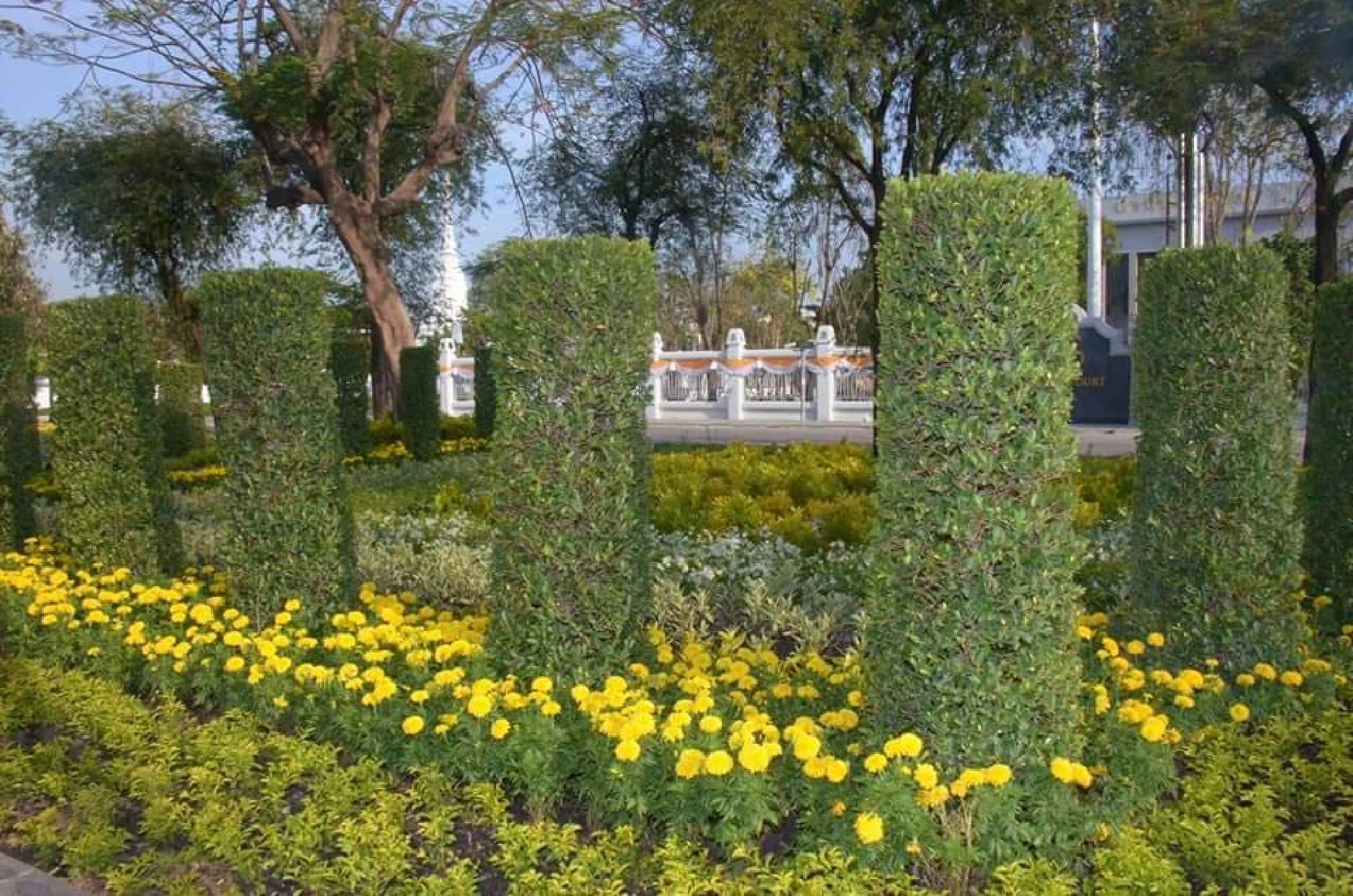 Final touches being applied to grand coronation scene at Rattanakosin