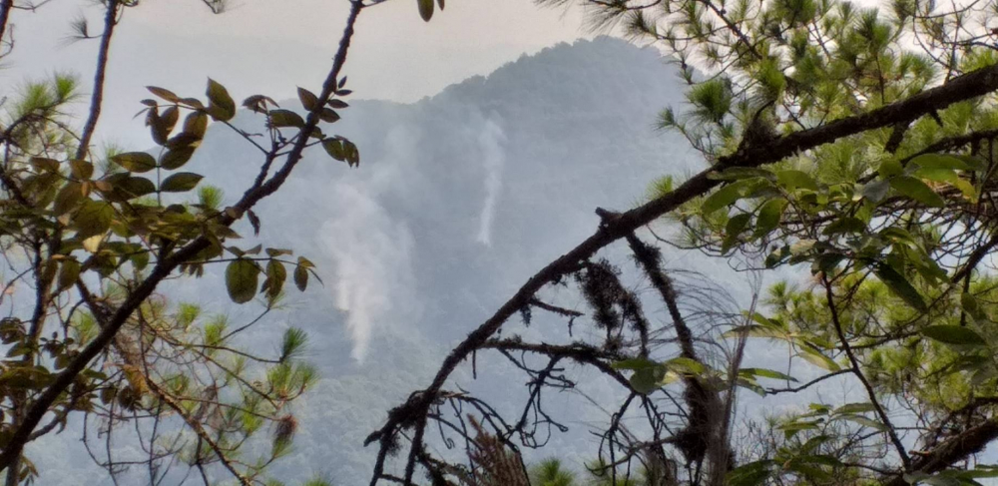 Smog in North easing slowly