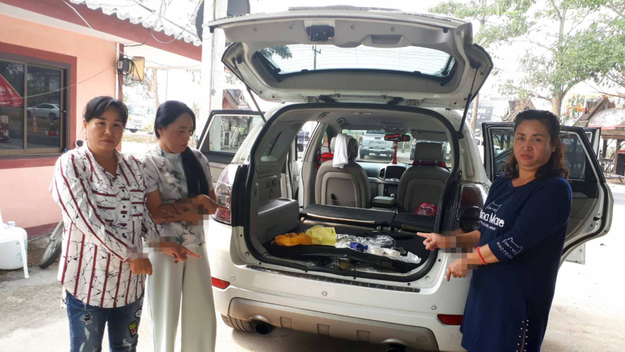 Three women arrested after 500,000 meth pills found in car