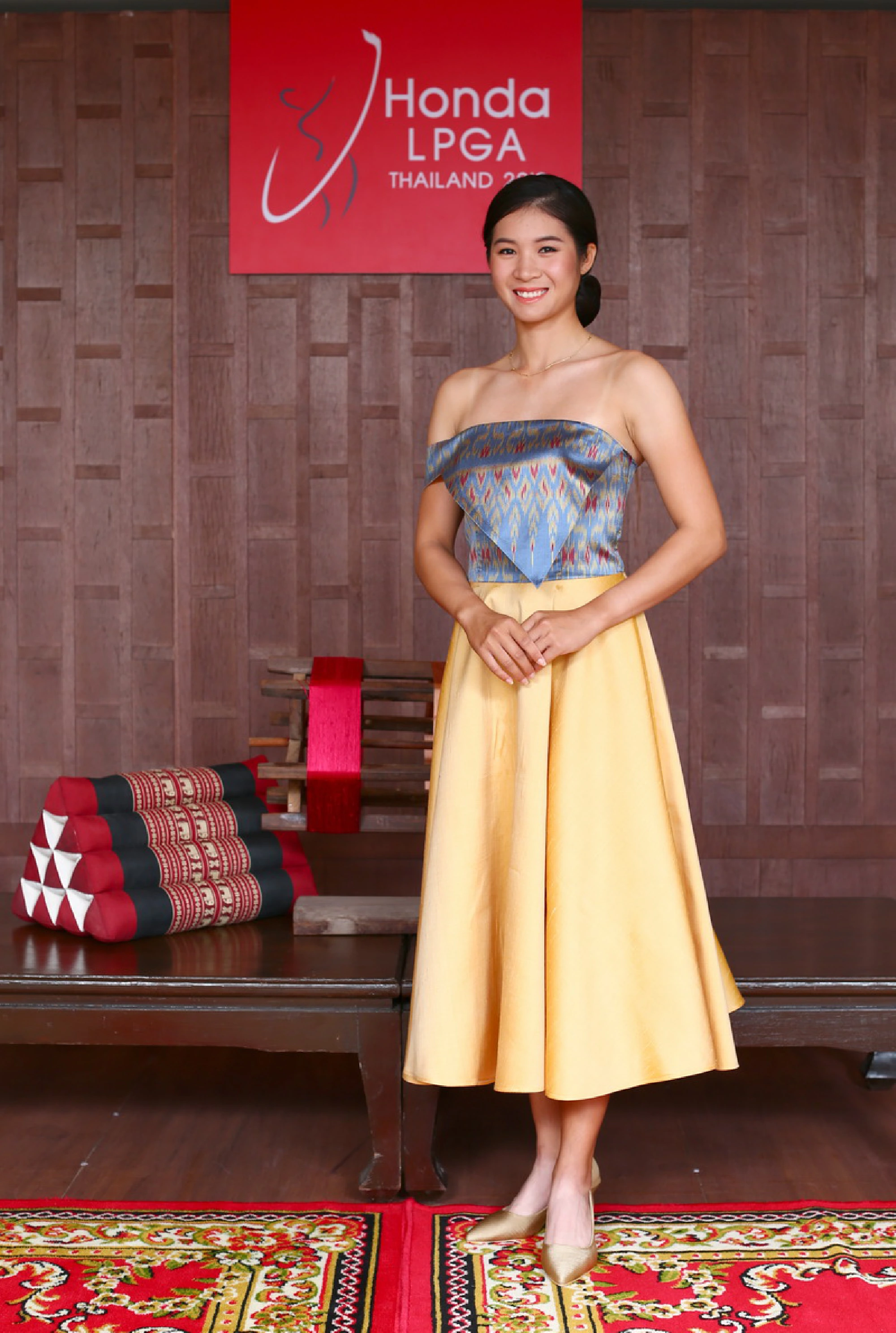 Thai teenagers aim for the stars