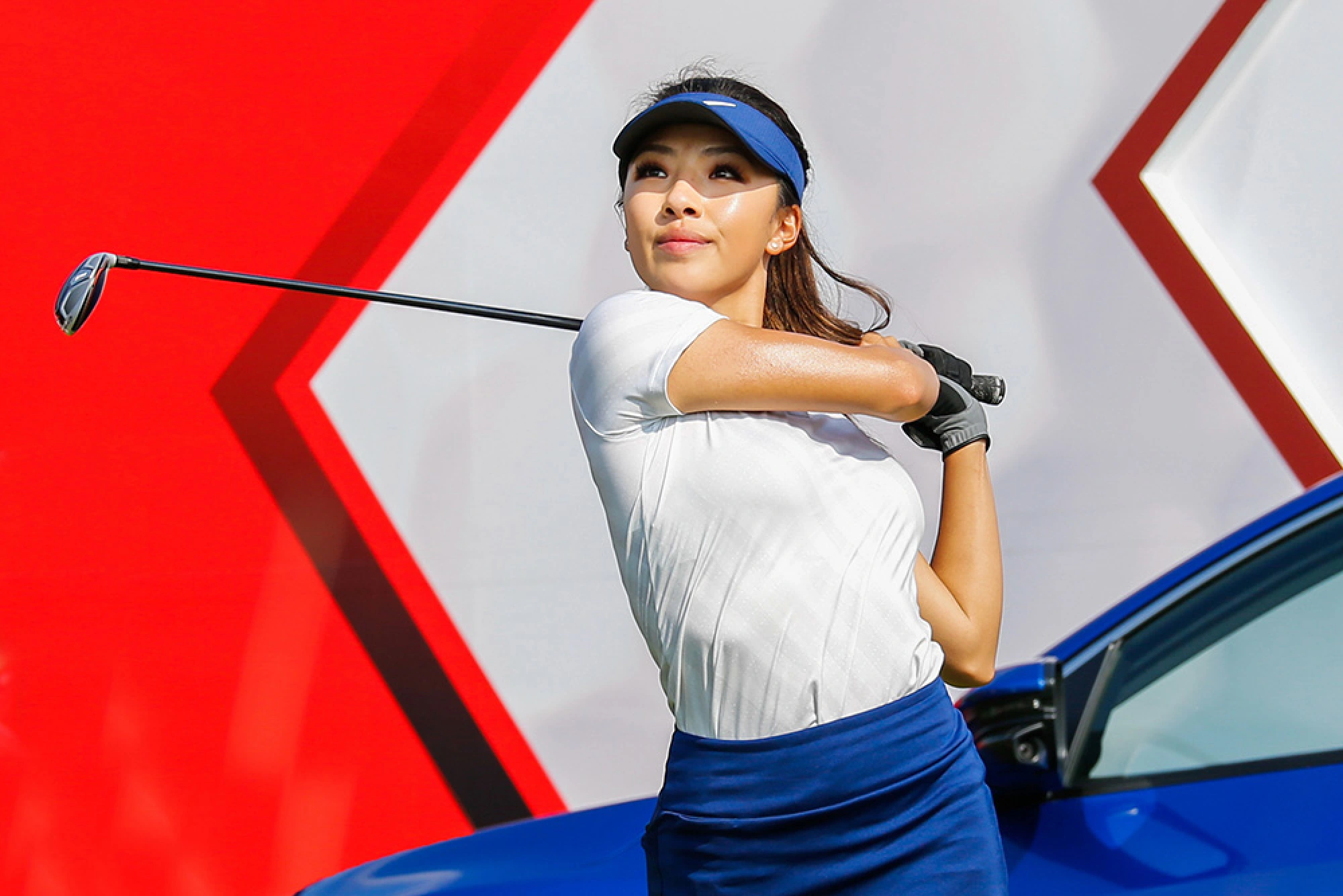 Pin-up with a winning smile
