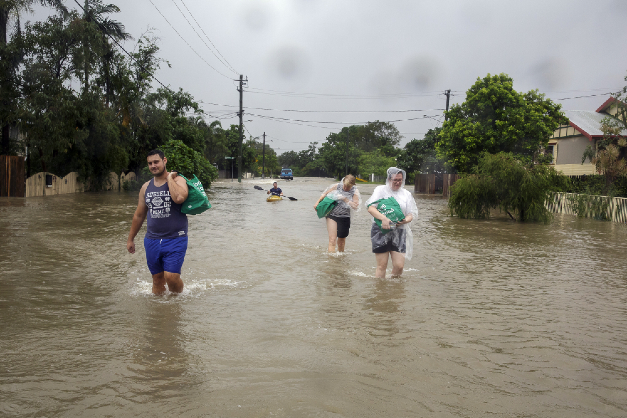 'Once-in-a-century' floods hit northeast Australia