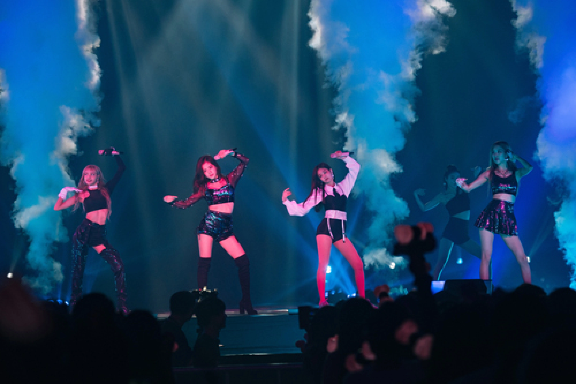 Fans hit by Blackpink’s irresistible charm