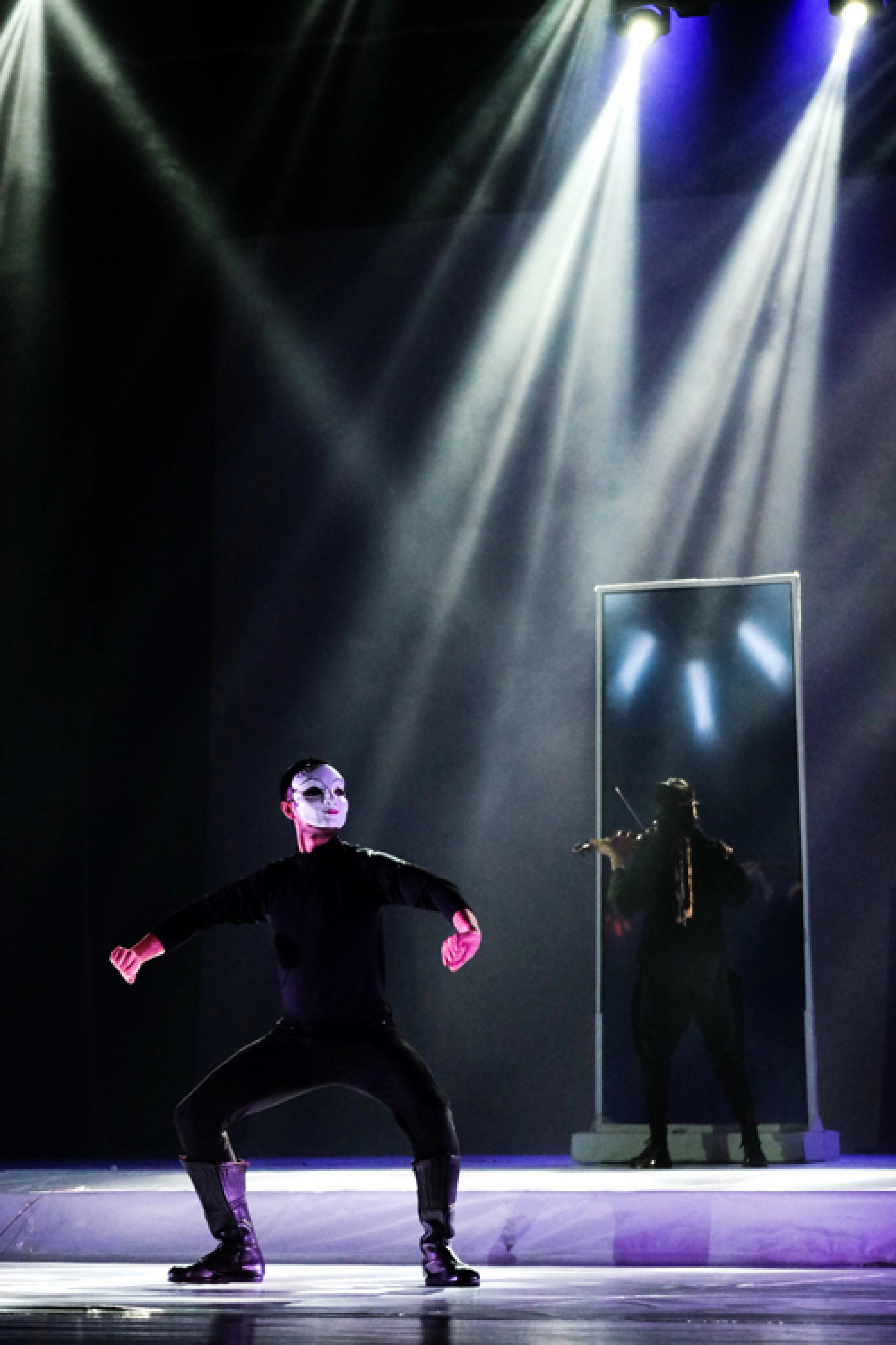 ‘Phra Lor’ gets a contemporary makeover