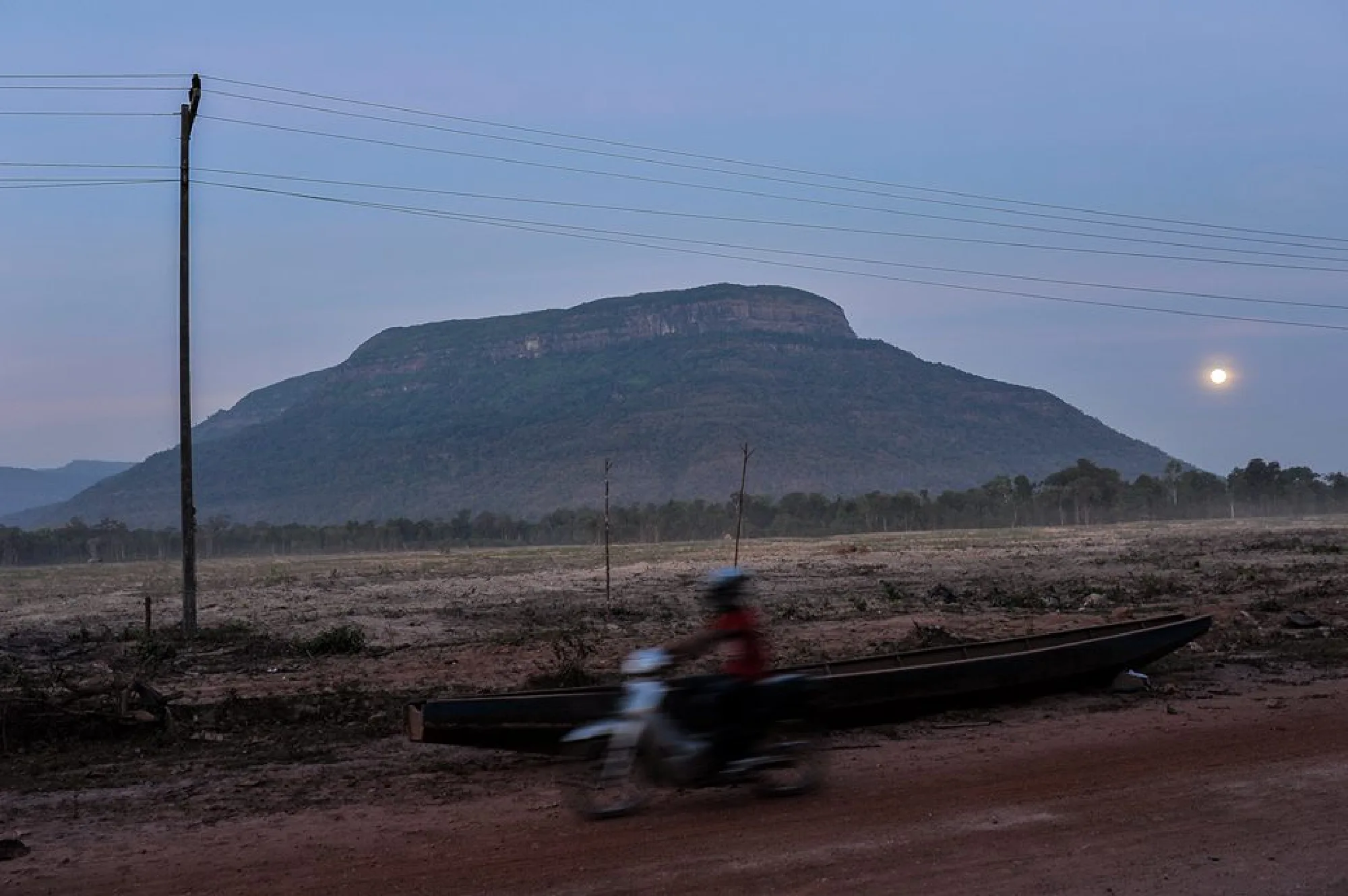 Dam disaster victims stare at uncertain future