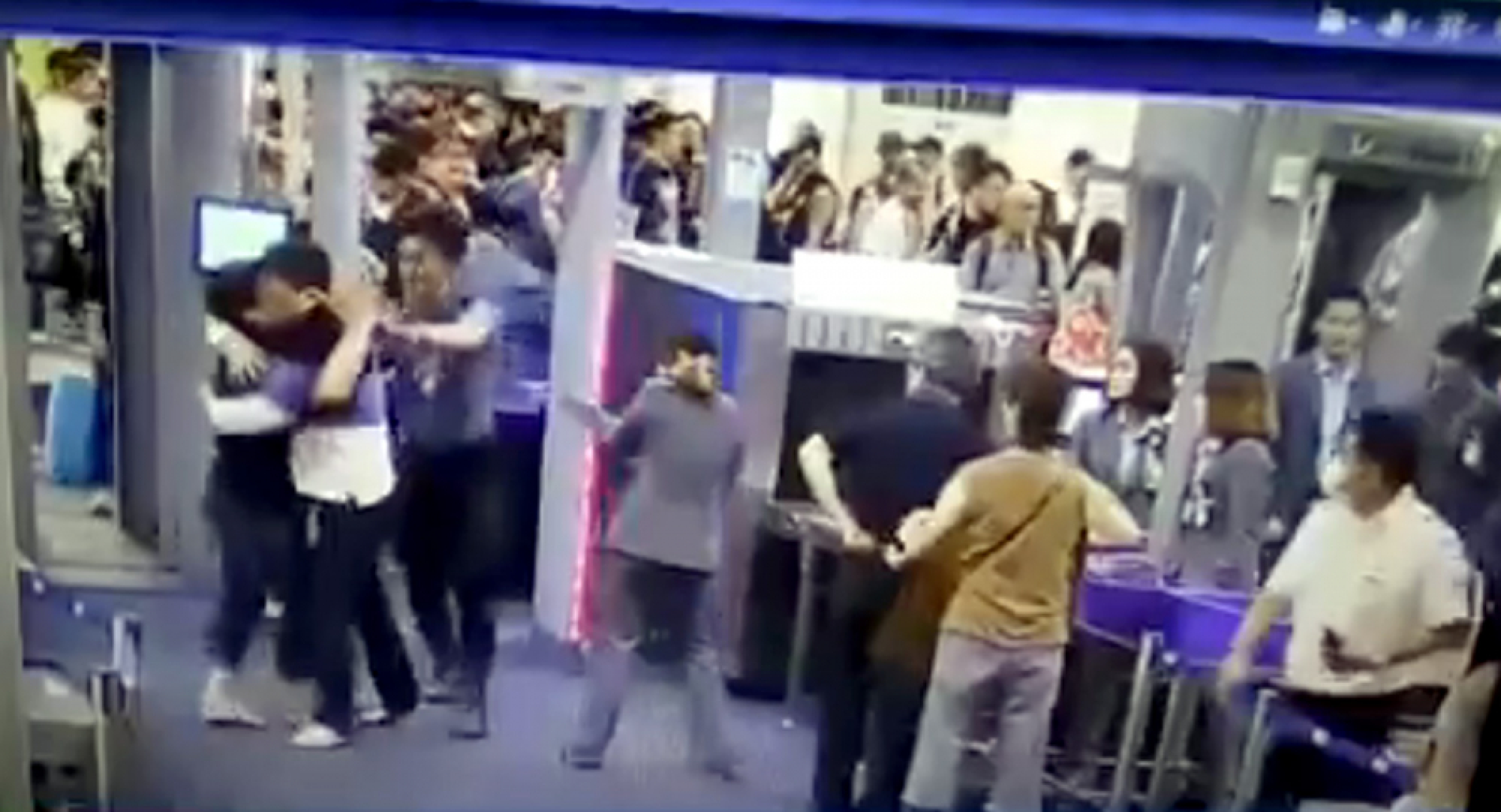 Slapped Suvarnabhumi security worker praised for protecting airport’s image by showing restraint