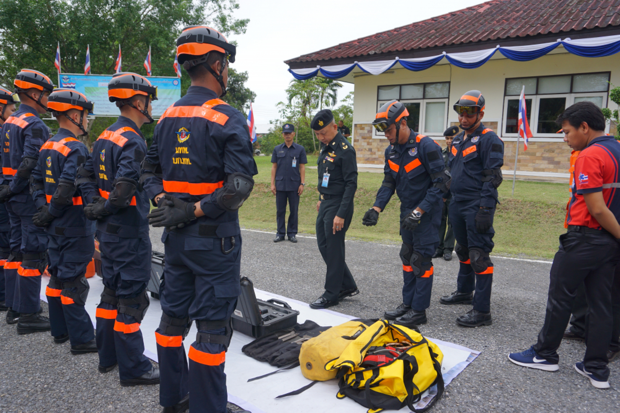 Hot : Military prepared for impact of tropical storm Pabuk