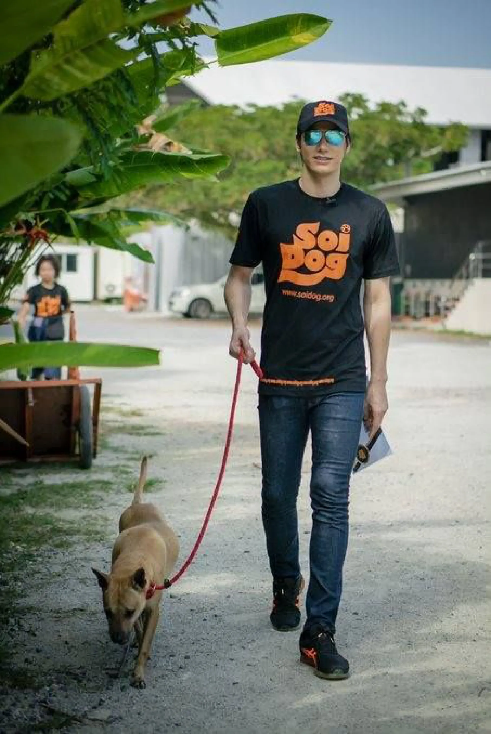 Actor promotes Soi Dog charity