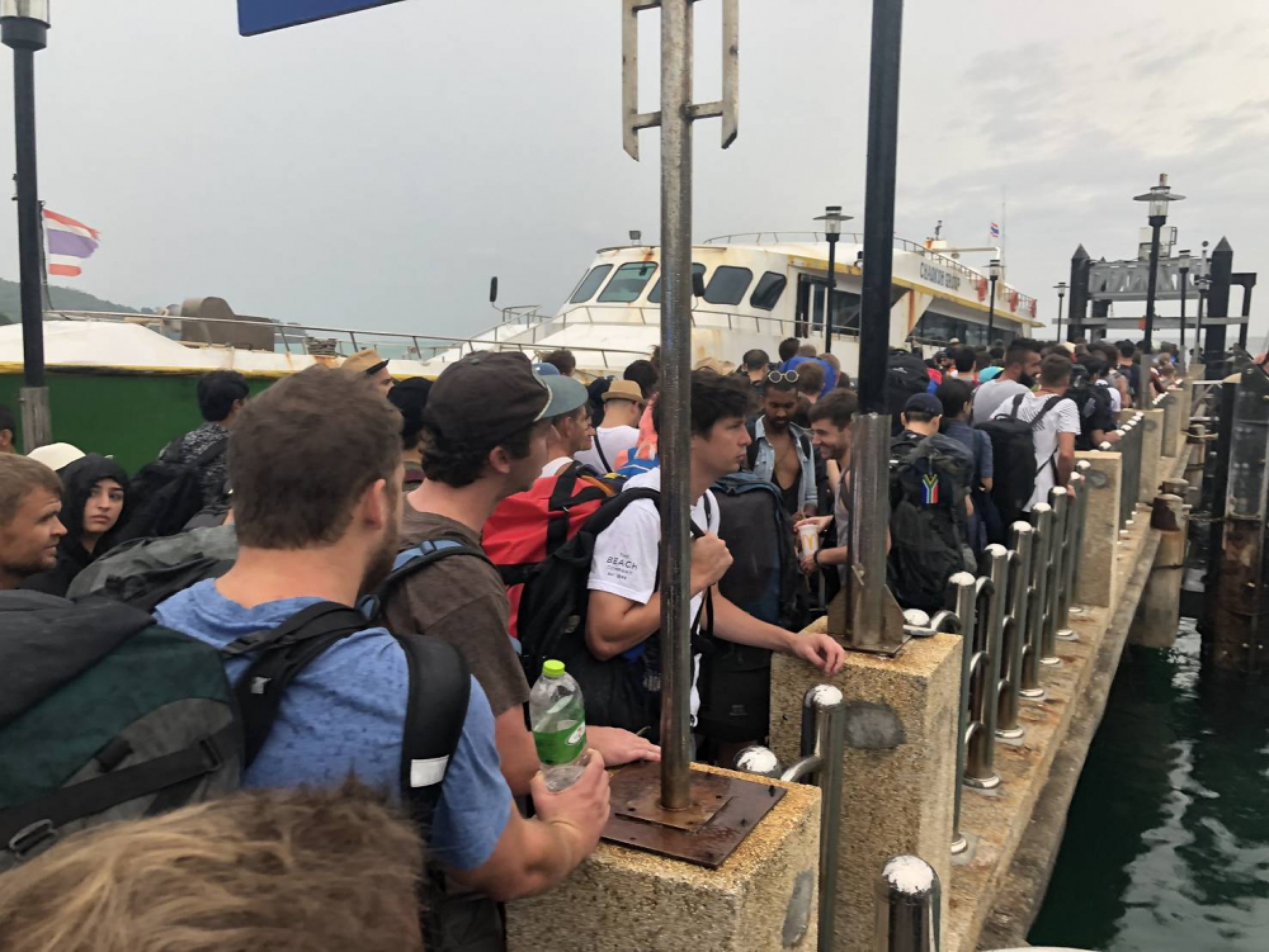 About 2,000 Koh Phi Phi tourists move to Krabi mainland