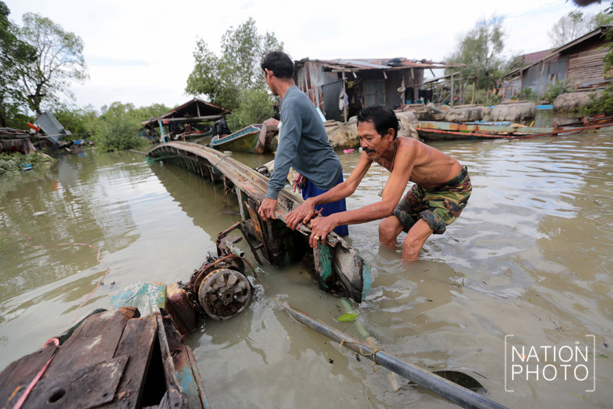 Photo Gallery : Clean-up begins, as Pabuk departs 