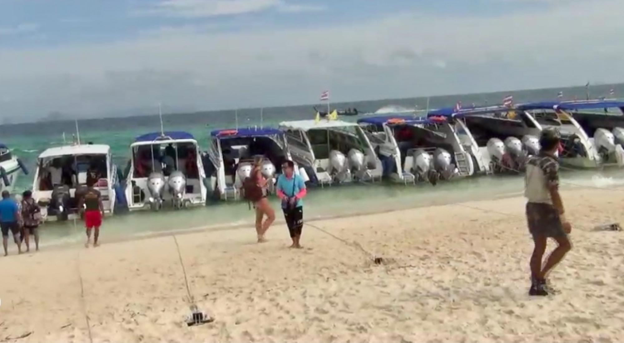 Boats allowed back to sea from Phuket
