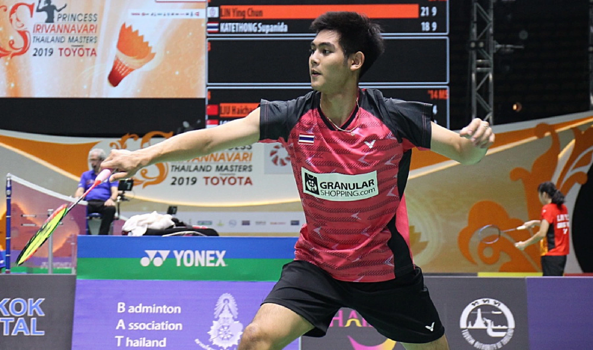 Kunlavut faces a legend 17 years his senior
