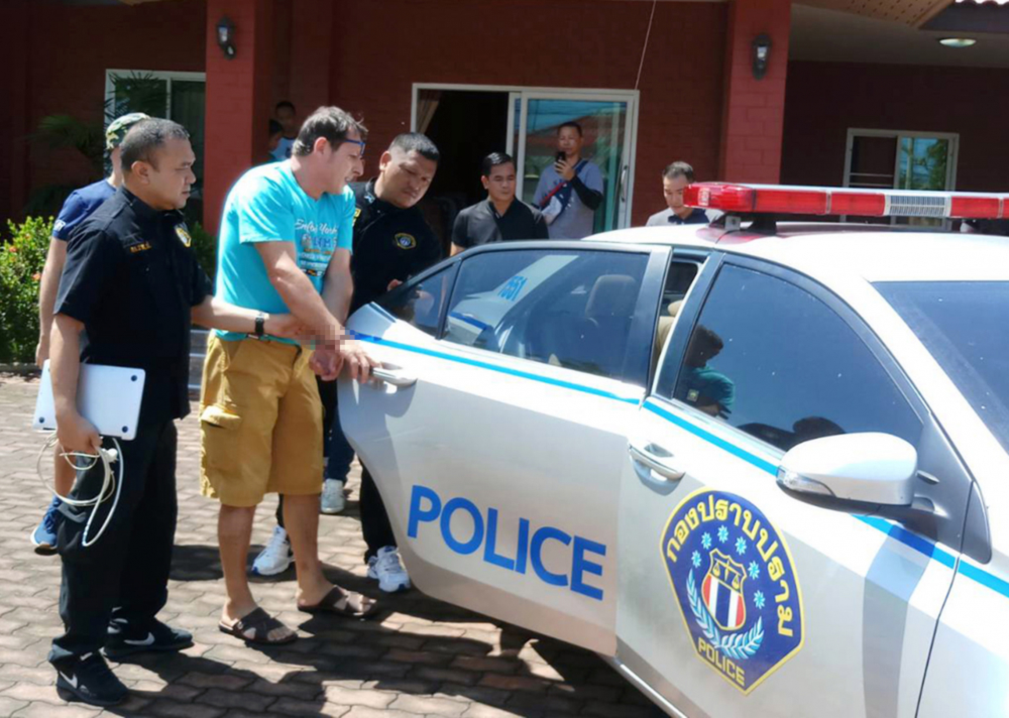 Italian 'Bonnie and Clyde' arrested in Thailand for Clooney fraud