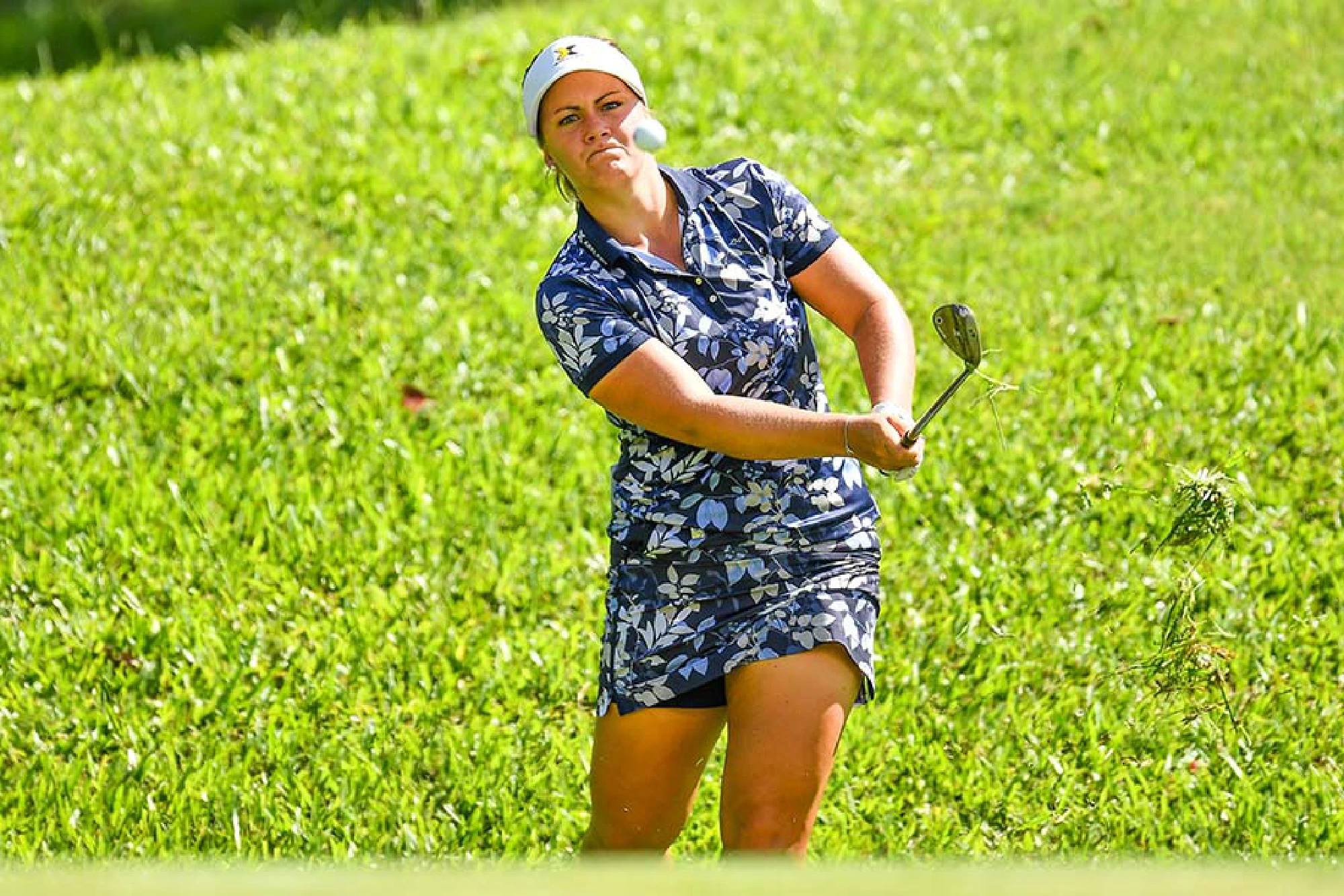 Playing like champions: Thai pair just two off pace in Pattaya