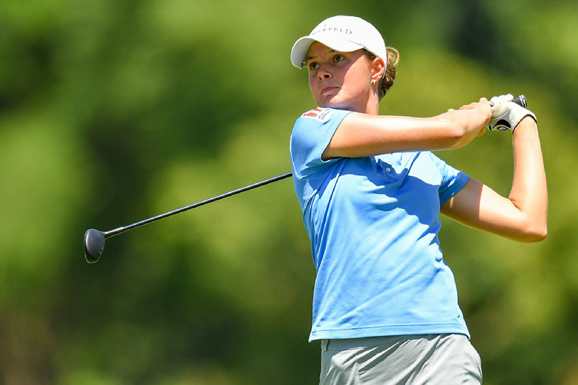 Singing in the sun – Atthaya surges to halfway lead