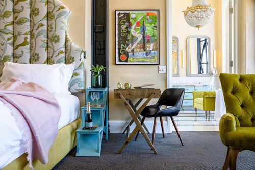 Living, breathing and seeing art