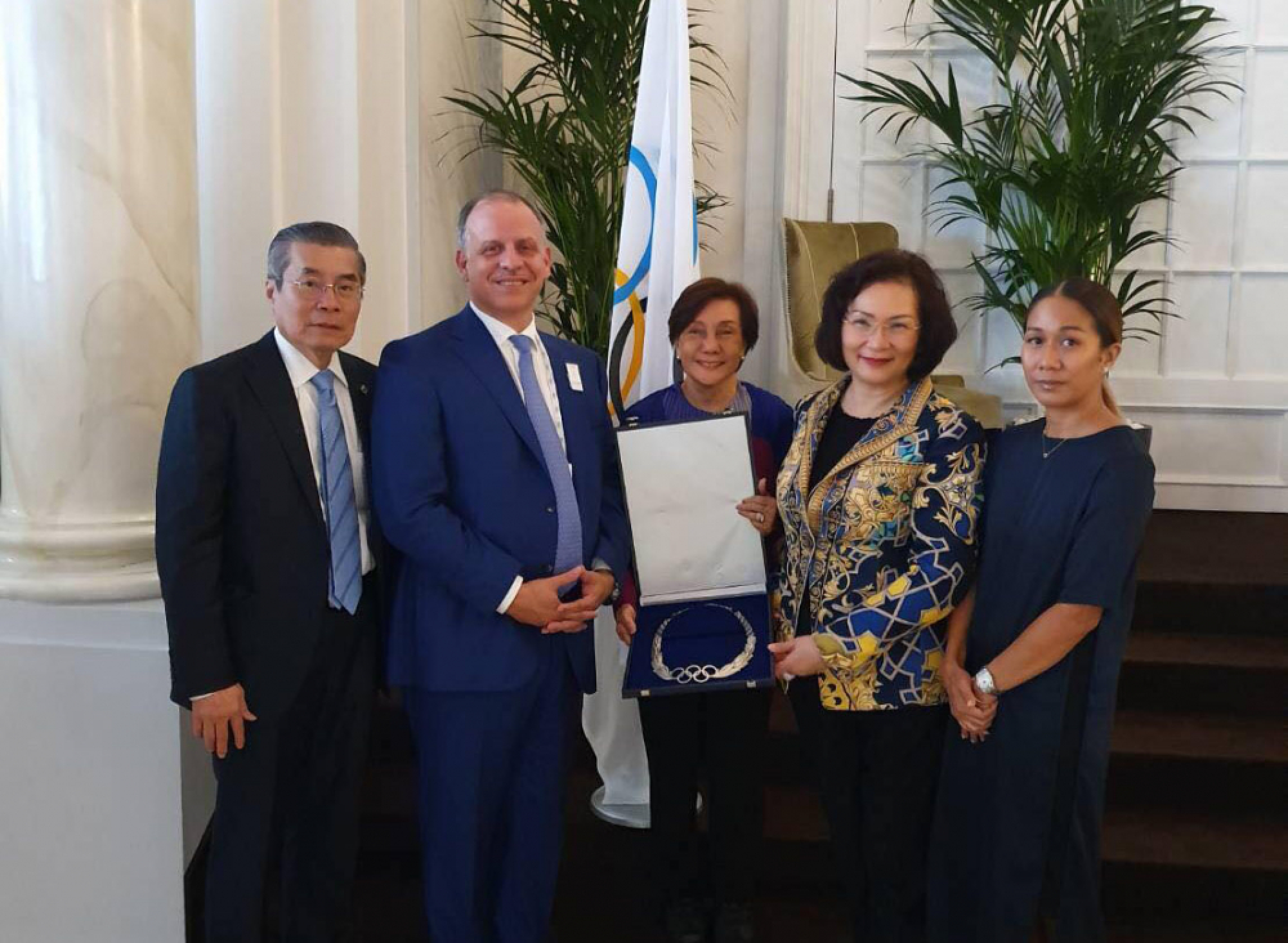 Thai receive highest Olympic award