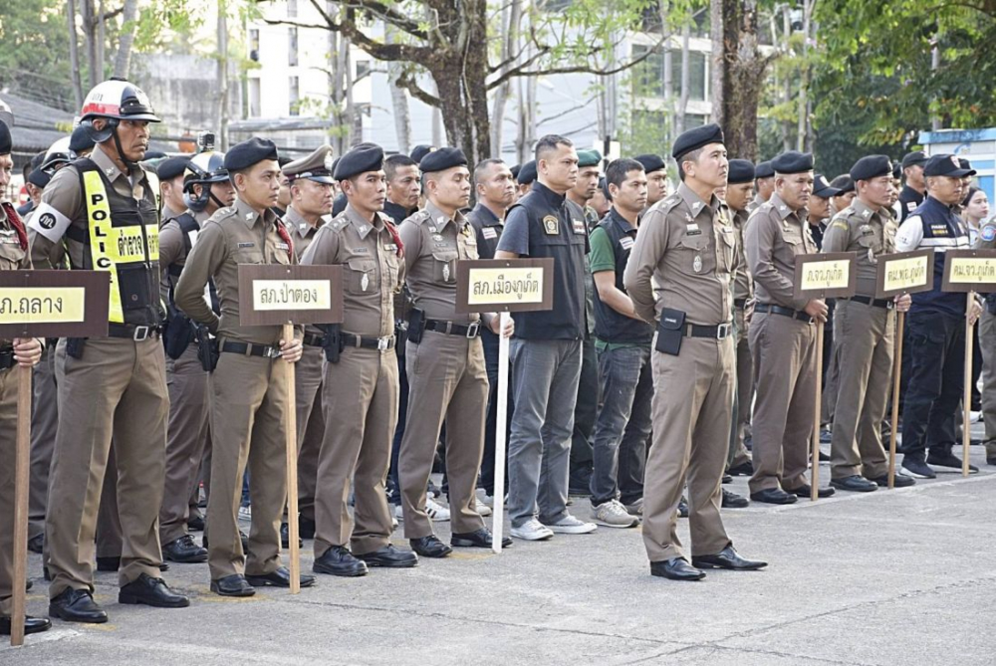 Show of force: Phuket police gear up for election safety