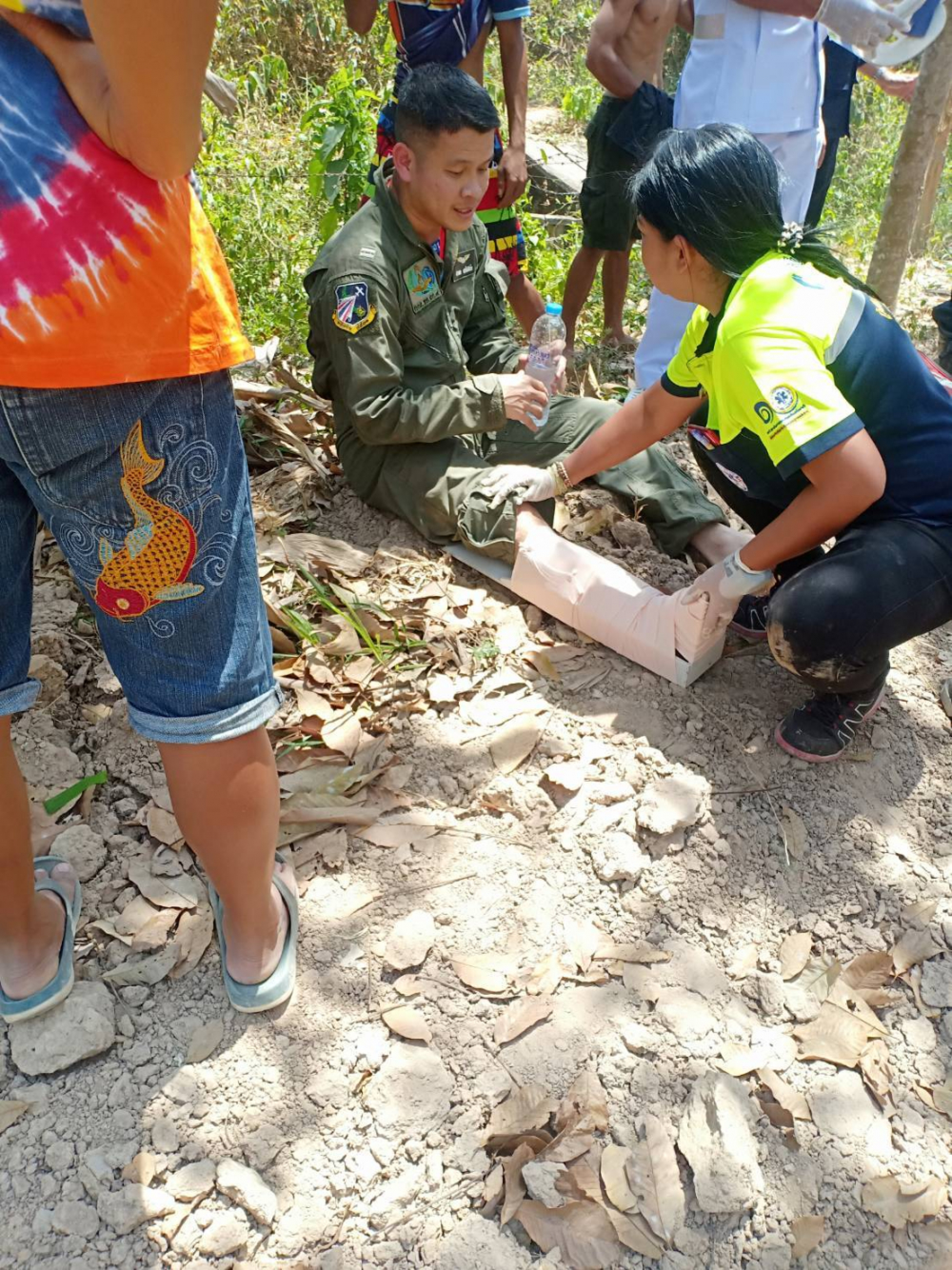 Three injured as Air Force plane makes emergency landing in Songkhla