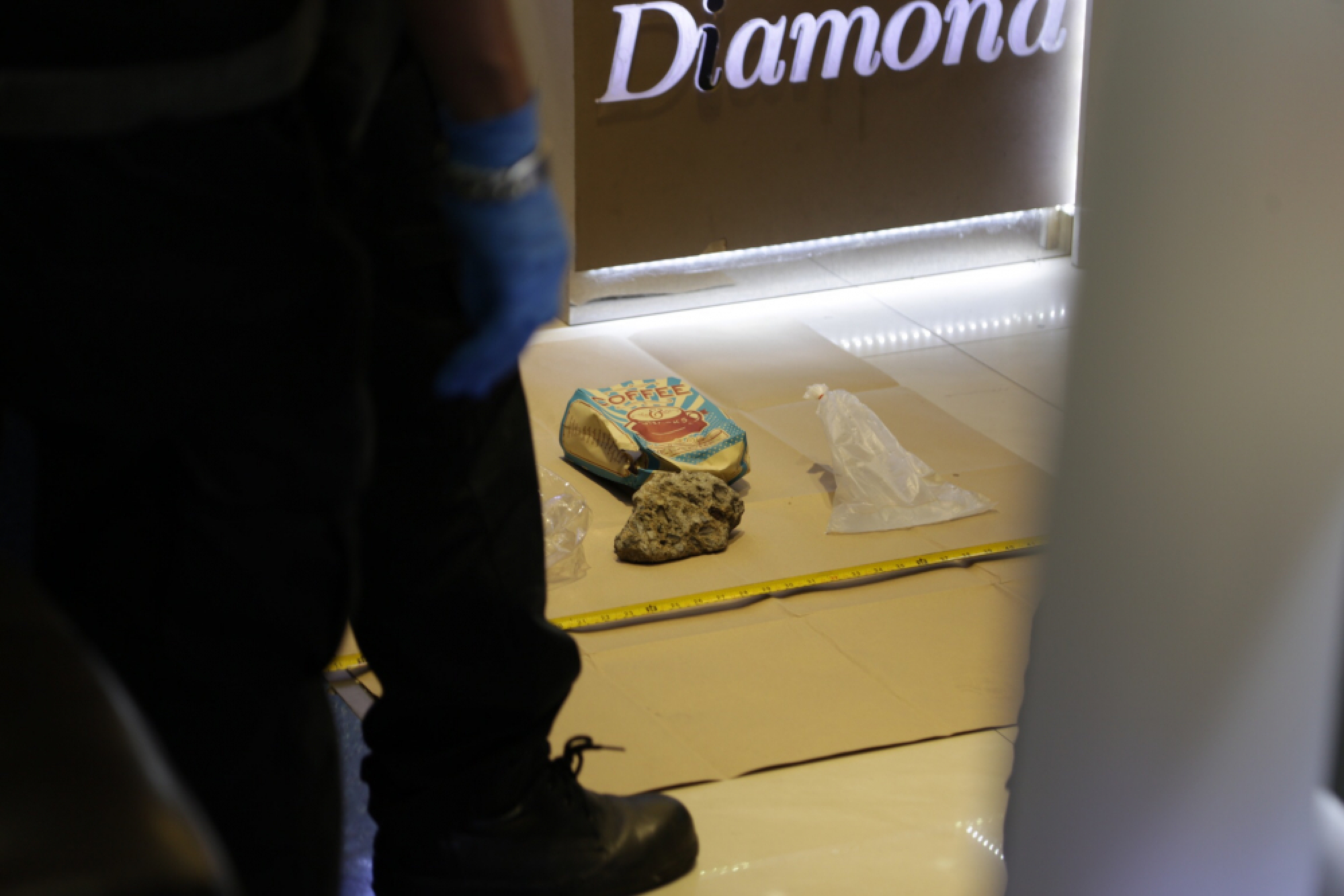Bangkok gold shop heist gives thief Bt3m payday