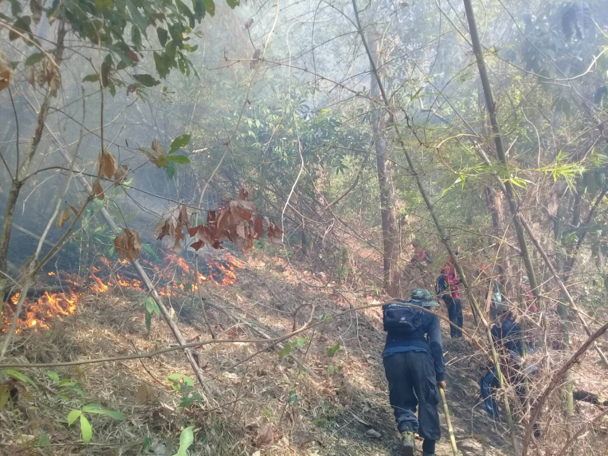 Village-watch teams told to be vigilant as firefighters withdraw from Mae Hong Son