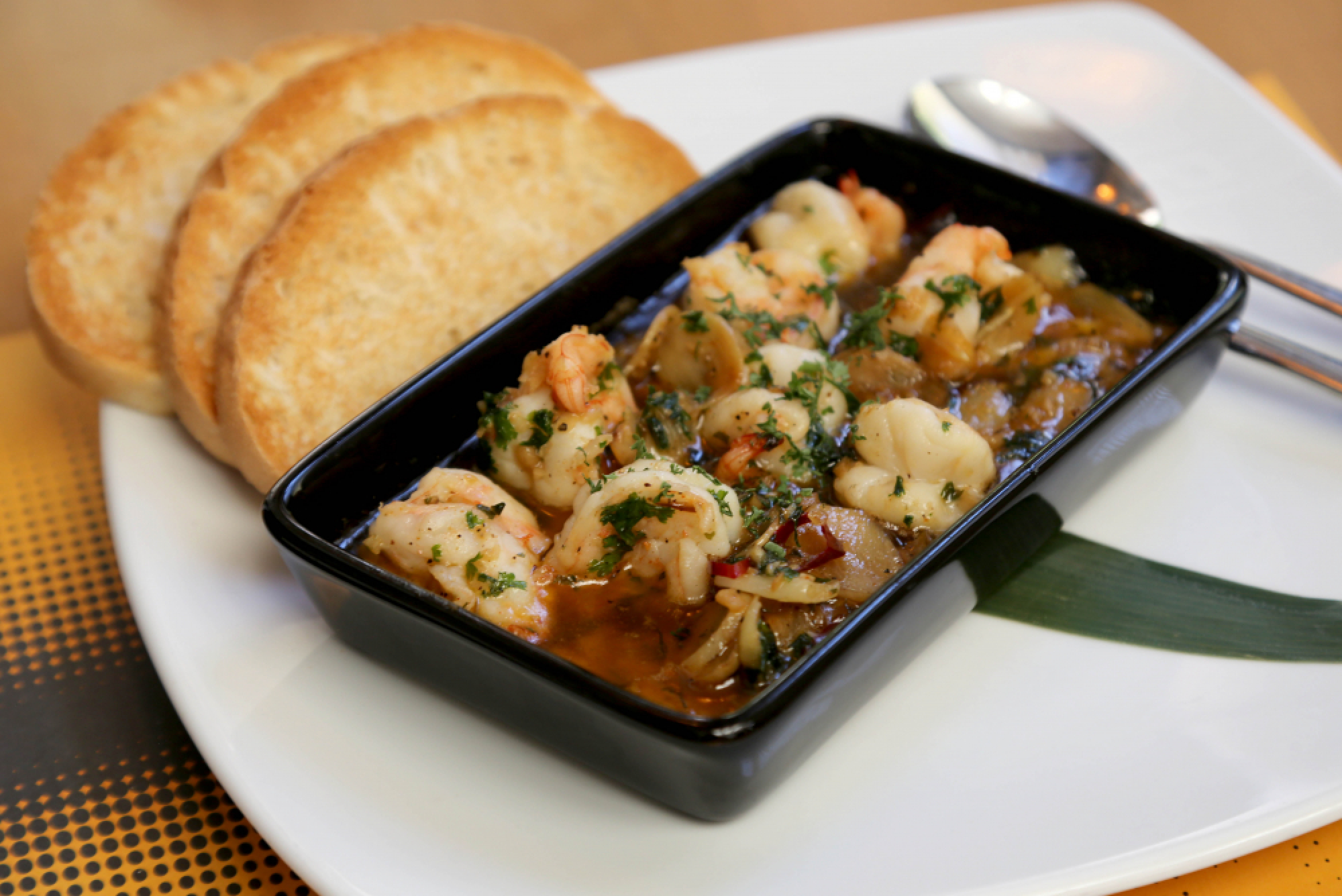 Plates to please the palate