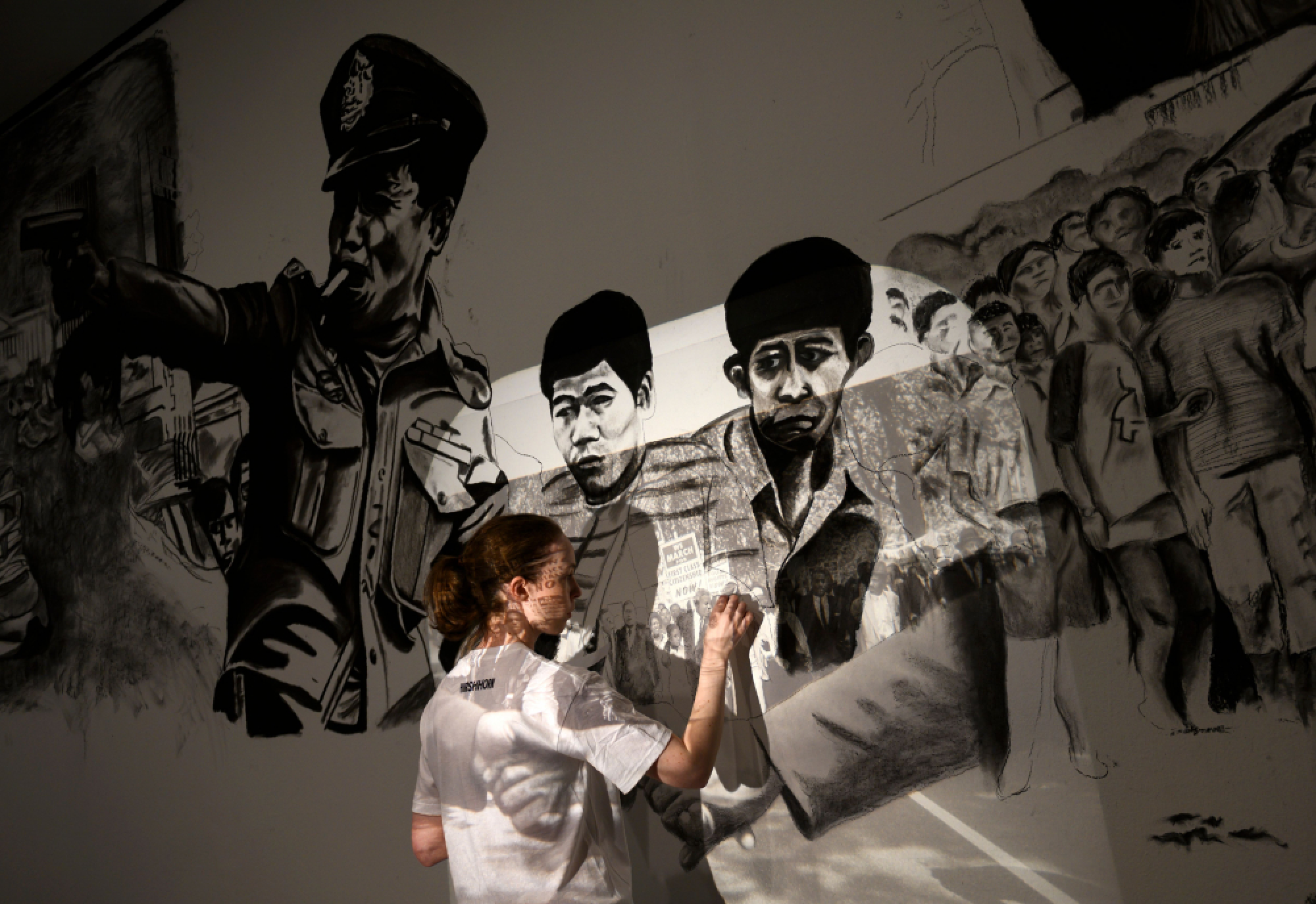 Thai artist dishes out communal curry at US museum