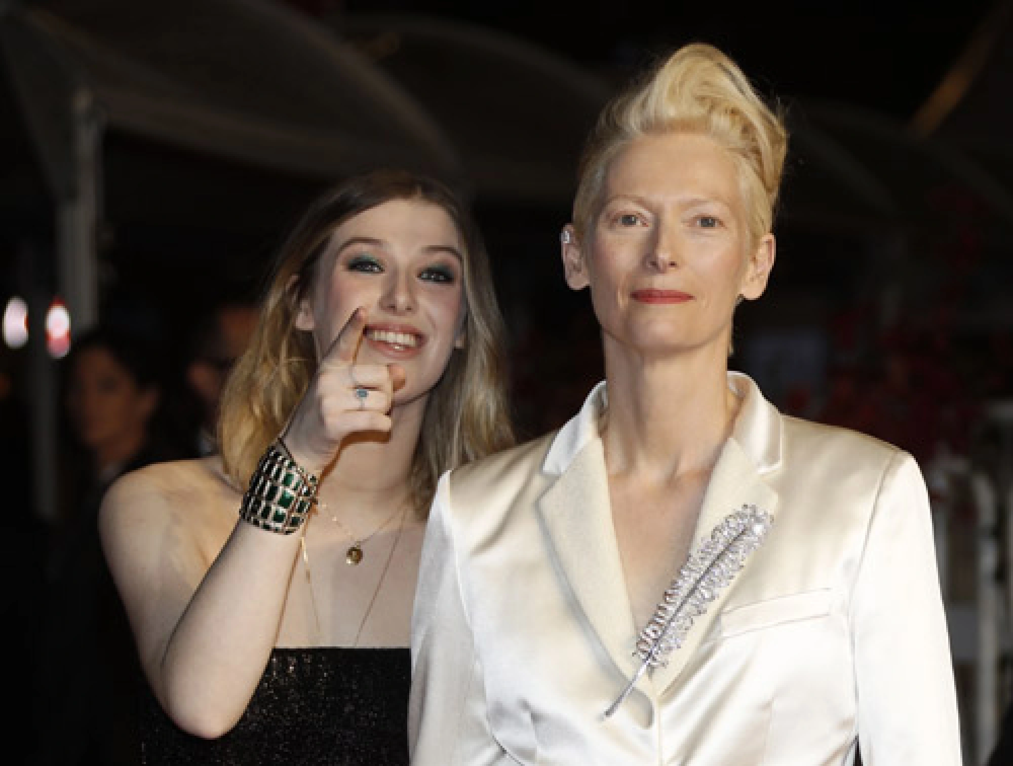 Tarantino strikes Cannes gold