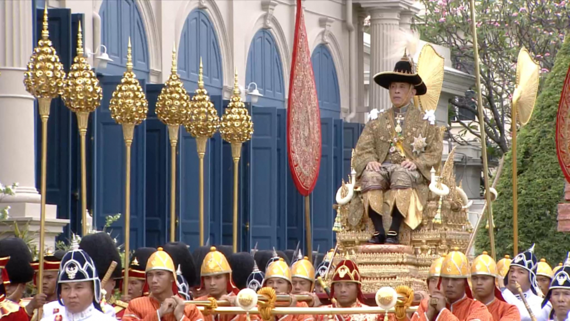 King proclaims  himself the Royal Patron of Buddhism