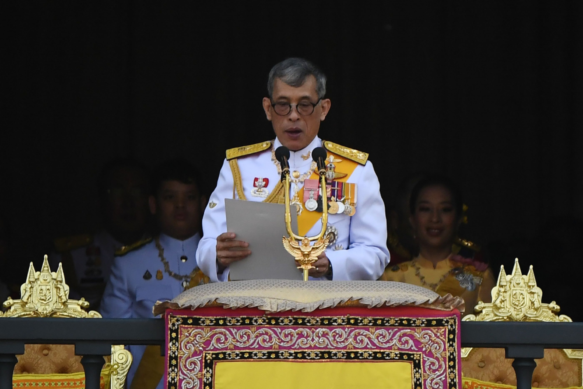 King wins hearts with first public audience