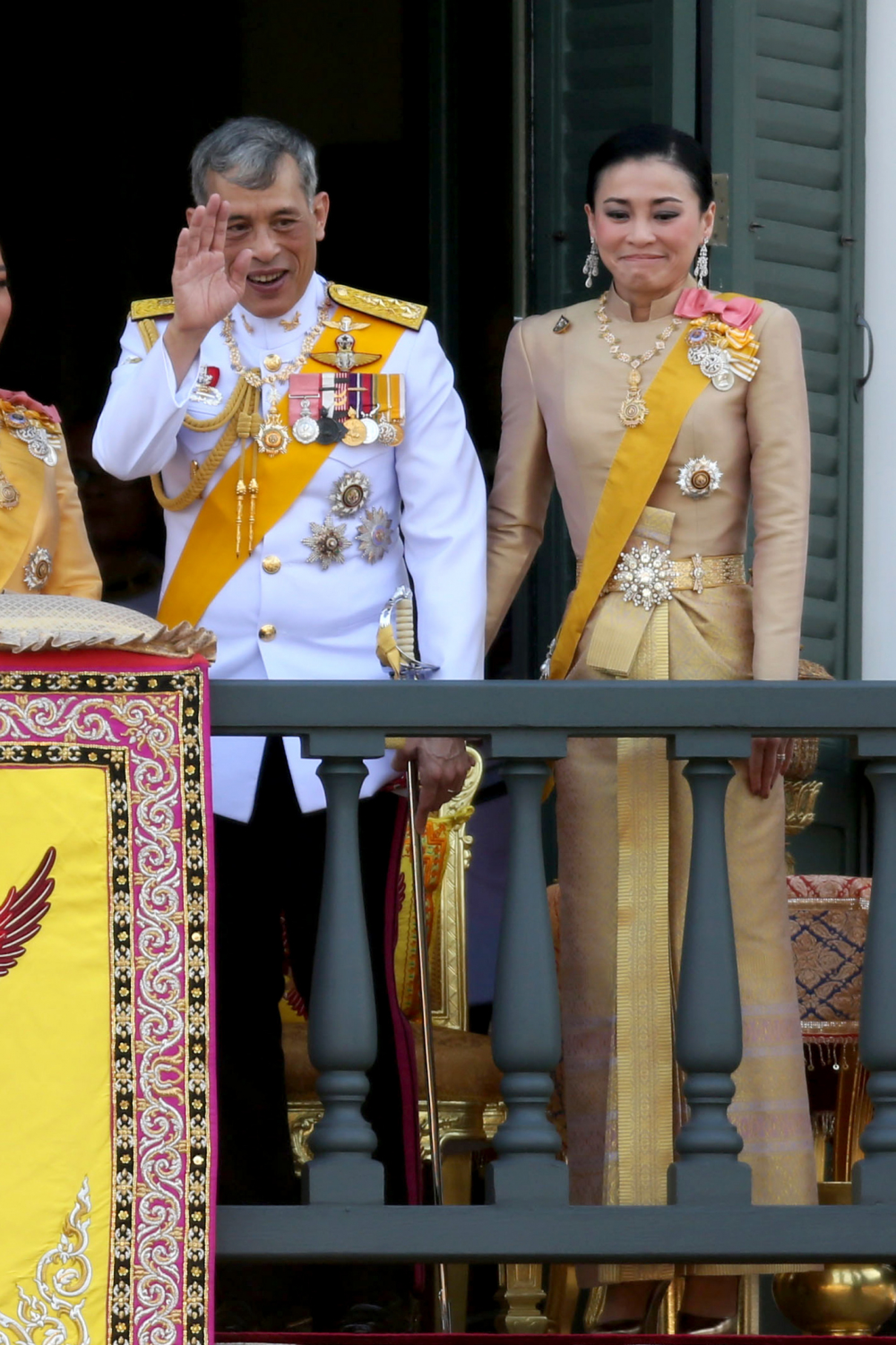 King wins hearts with first public audience