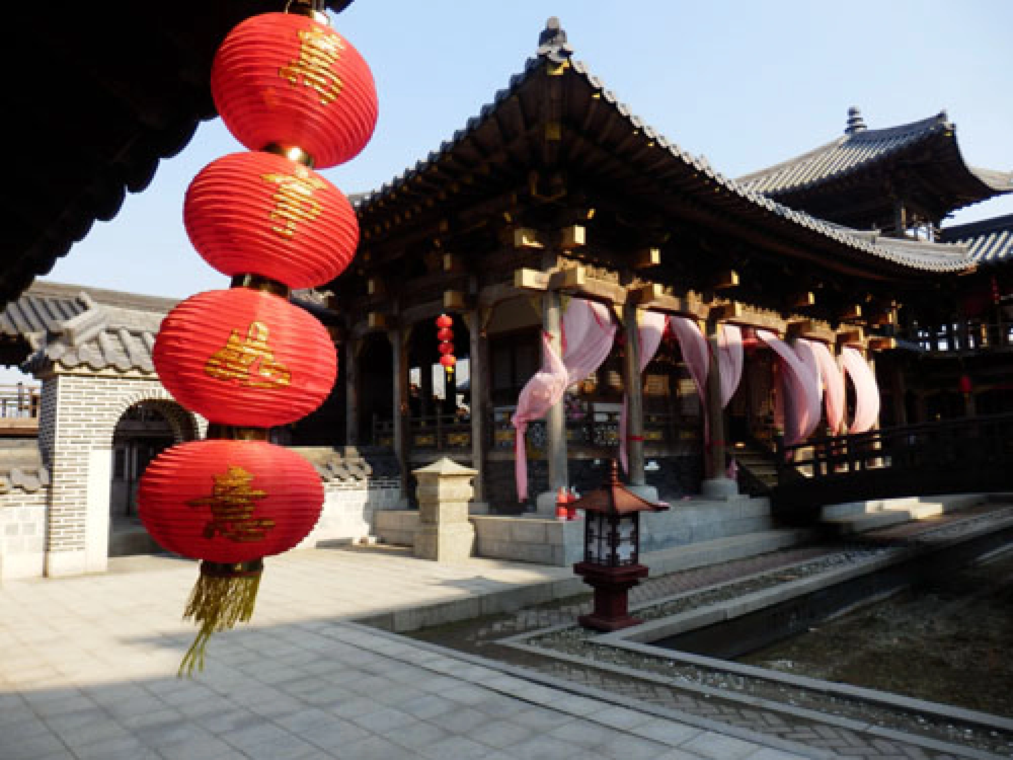Songkran in the snow