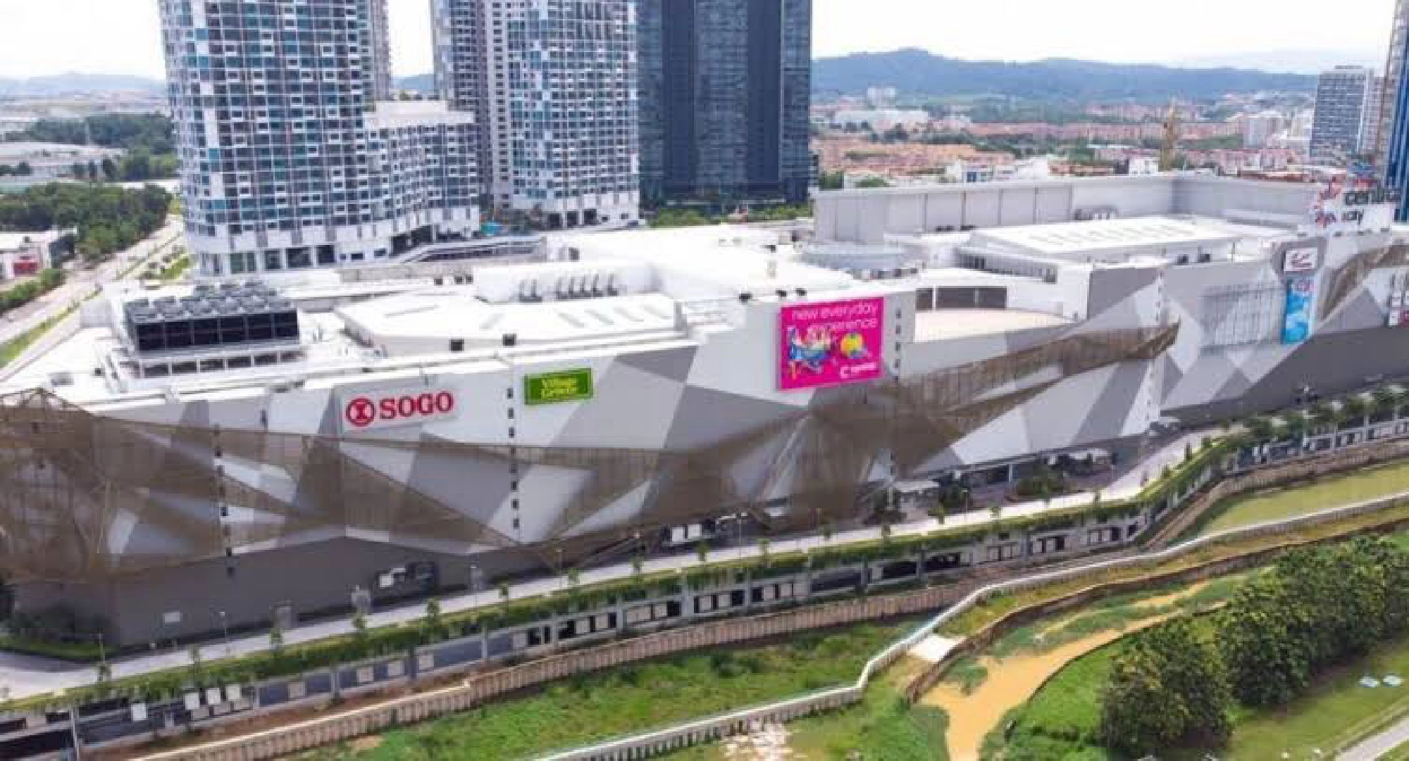 Thai companies splash out in Bt821bn overseas push