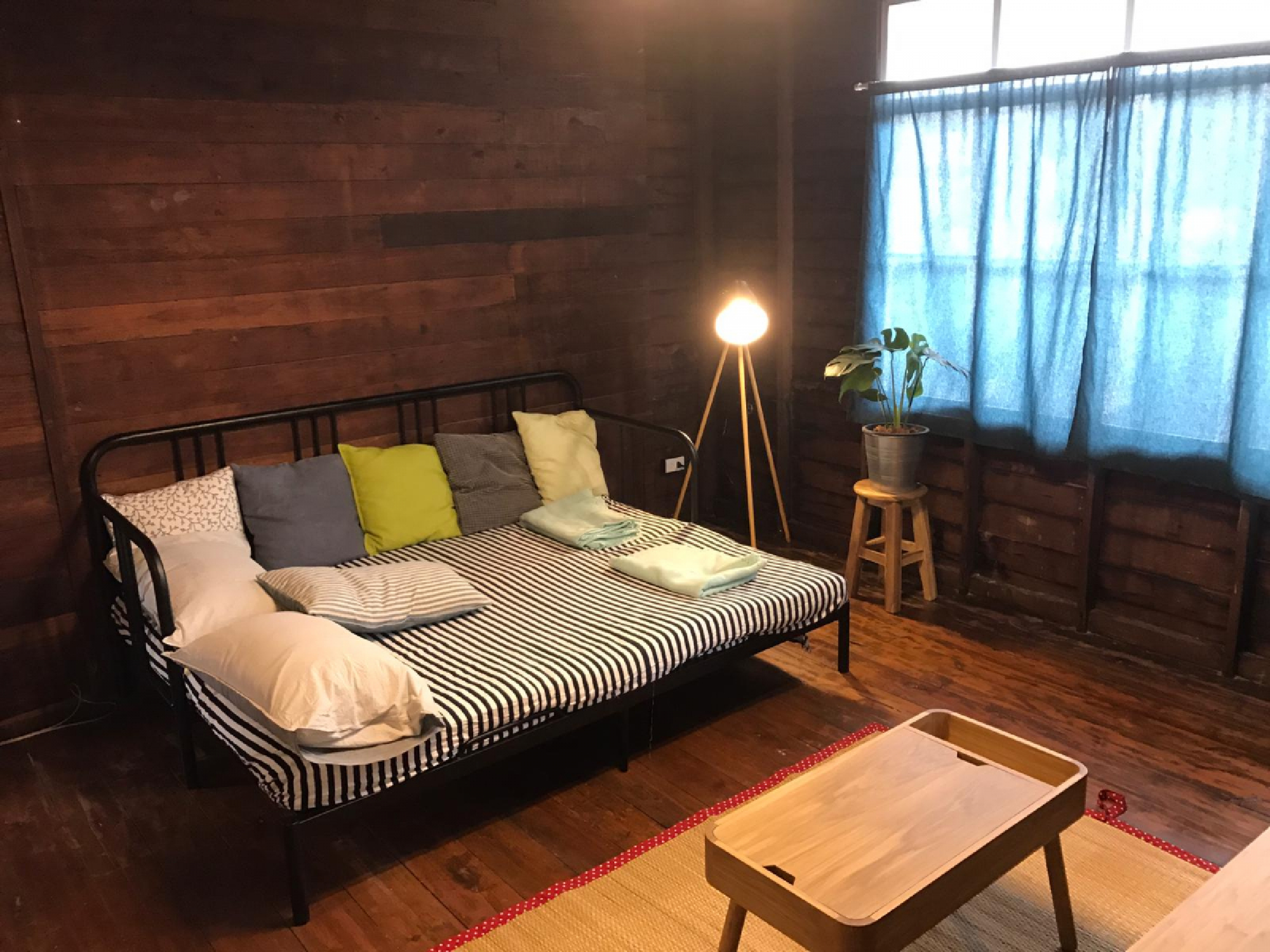 An online solution to easy management