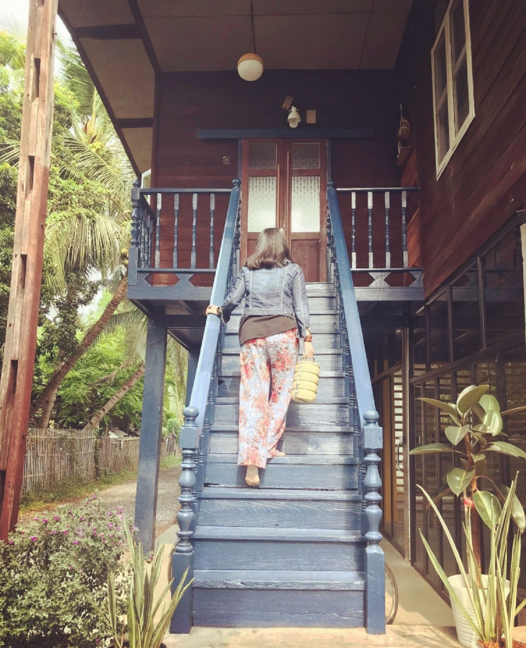 An online solution to easy management