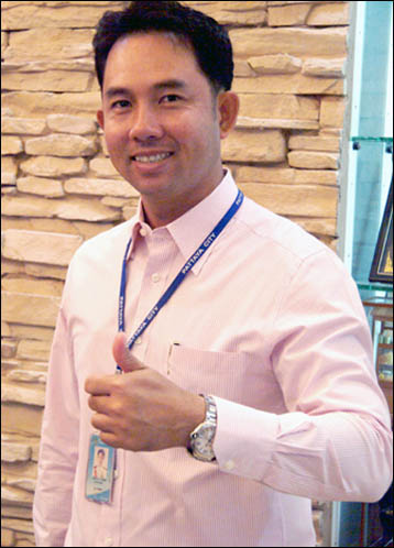 Culture Minister Ittipol Khunpluem  