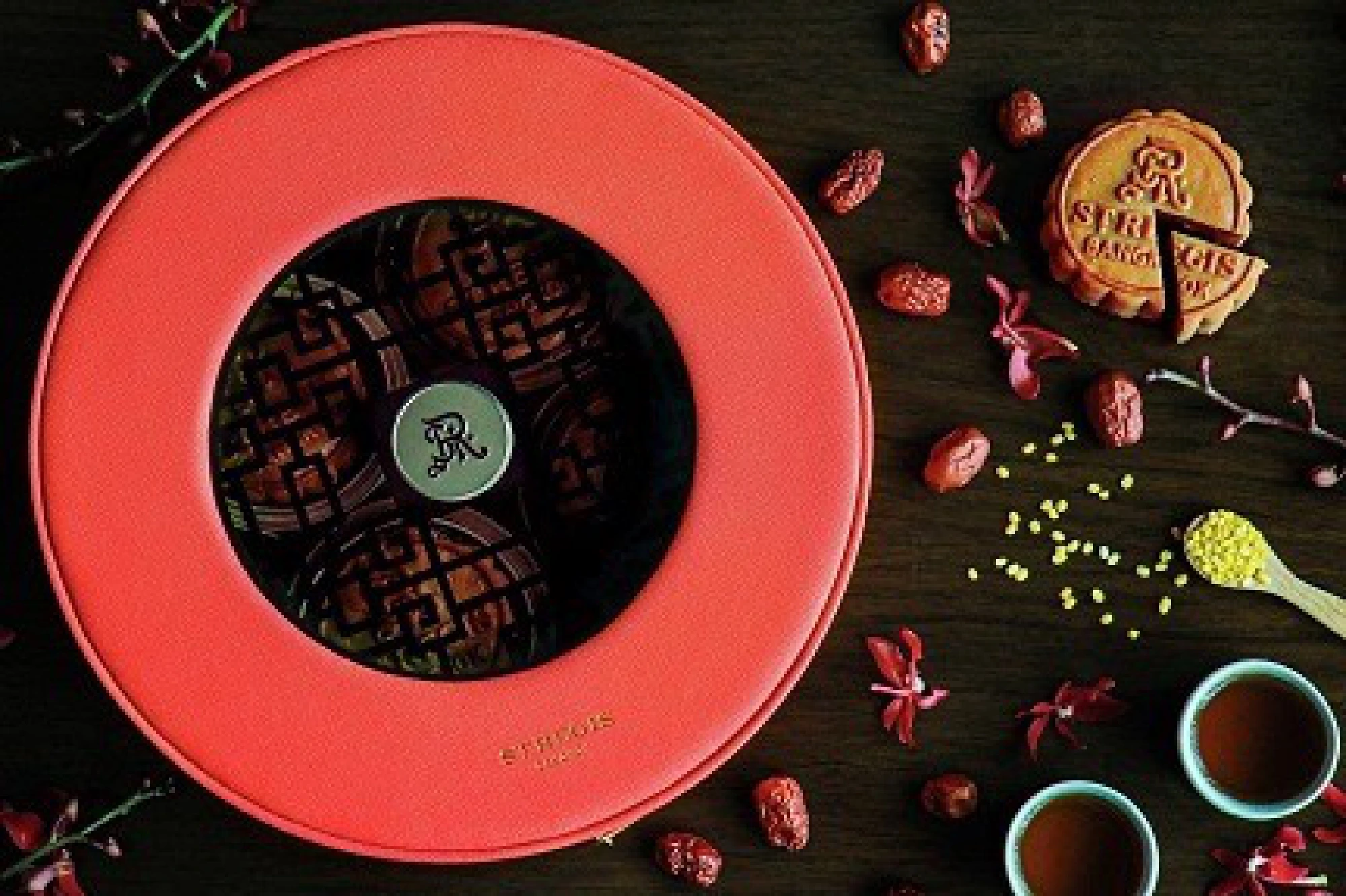 Mooncake madness returns