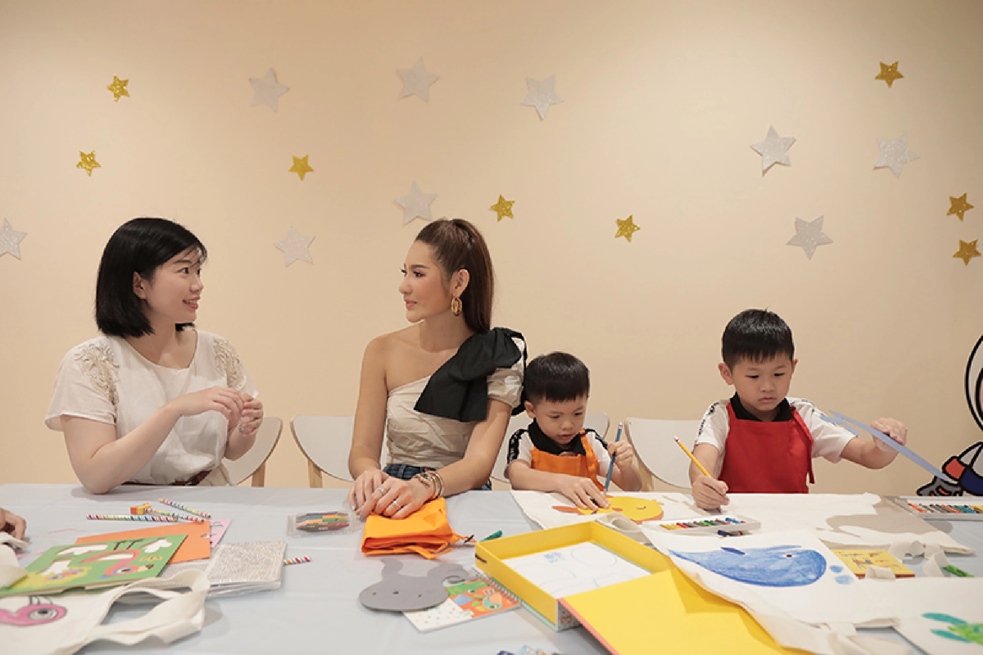 Mum’s Day fun, parenting tips at Playmondo