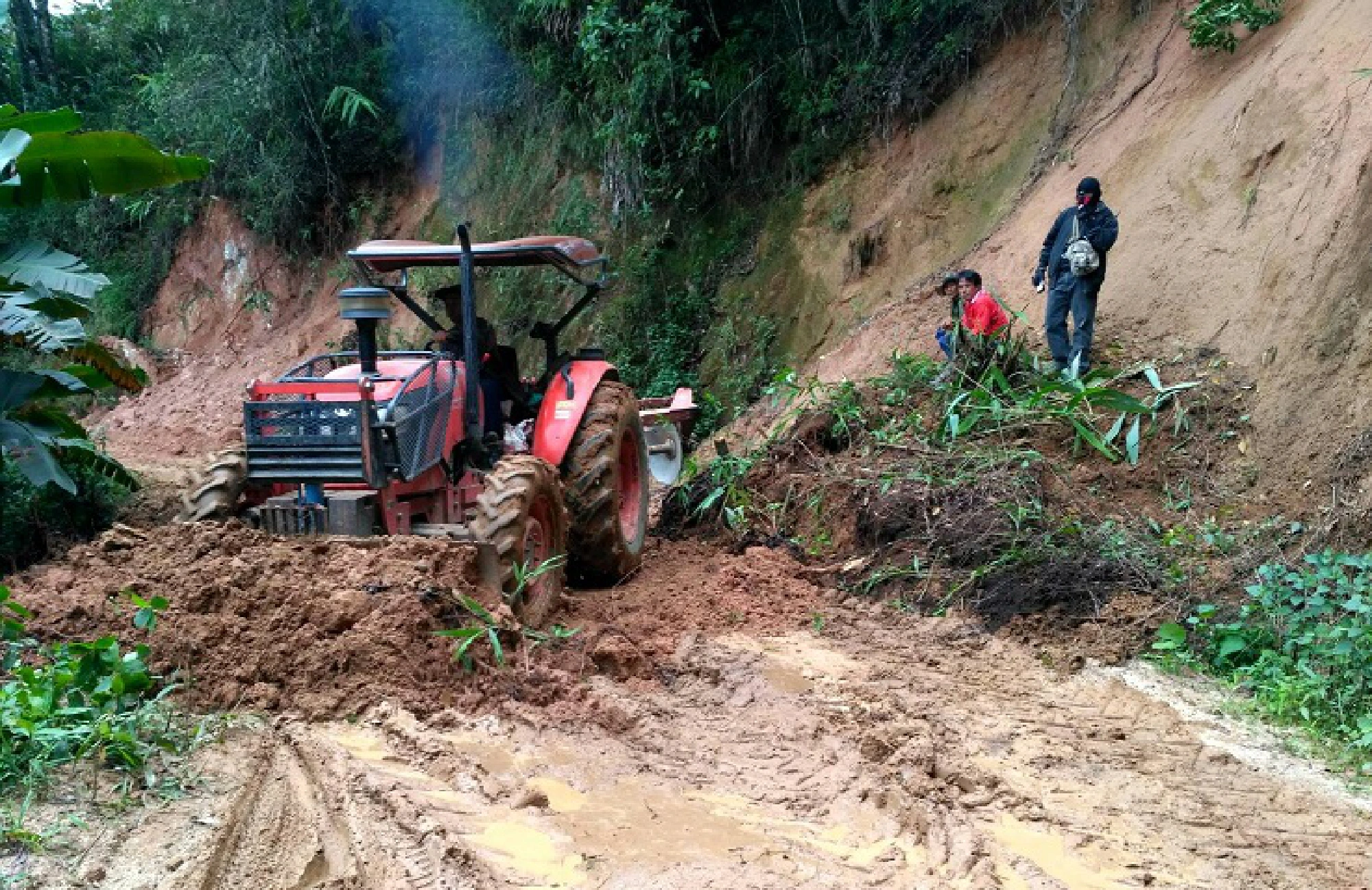 Mae Sariang warned to be on alert for further landslides