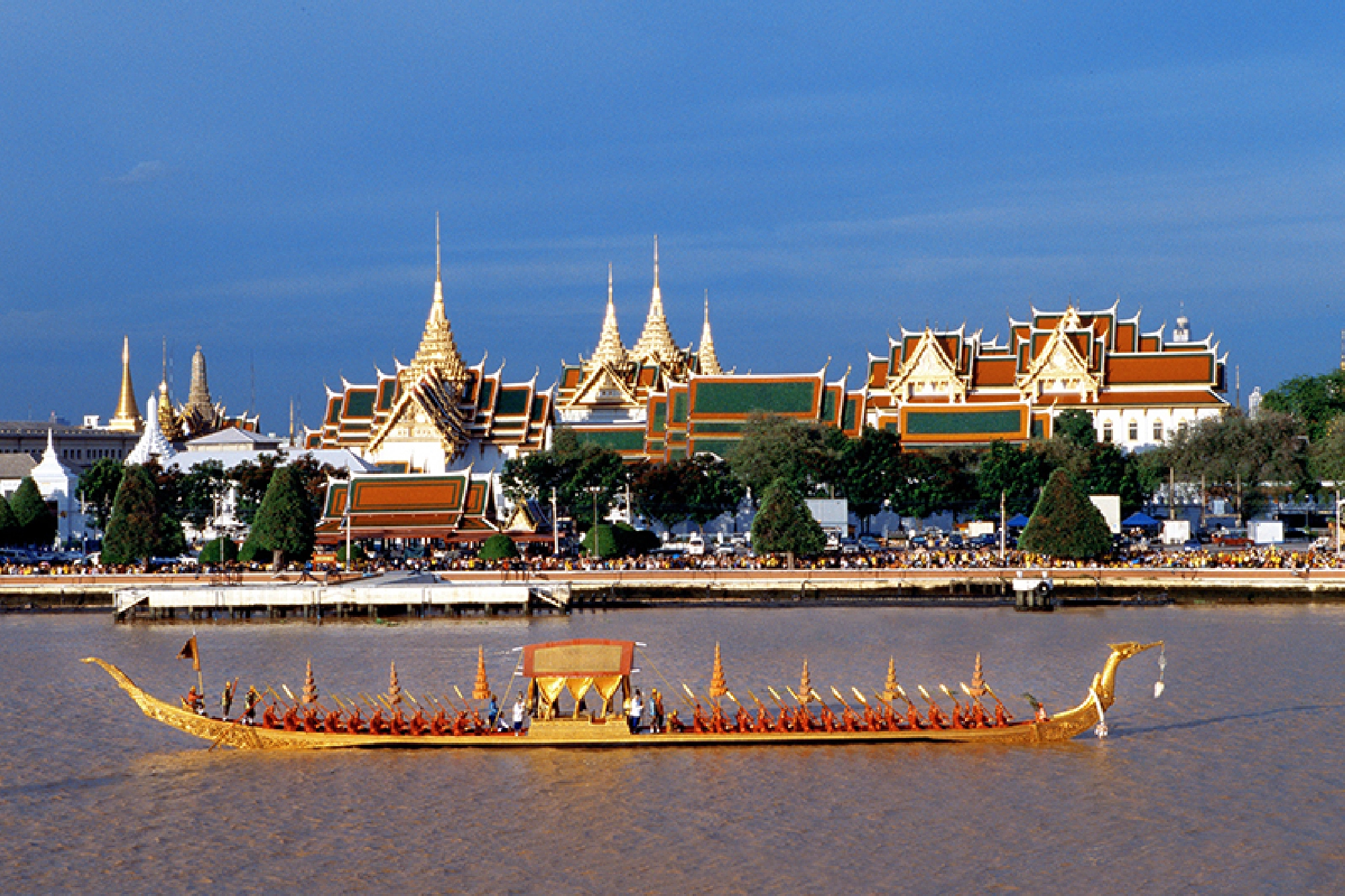 Art Afloat exhibit to bring Royal Barge Procession alive through holograms