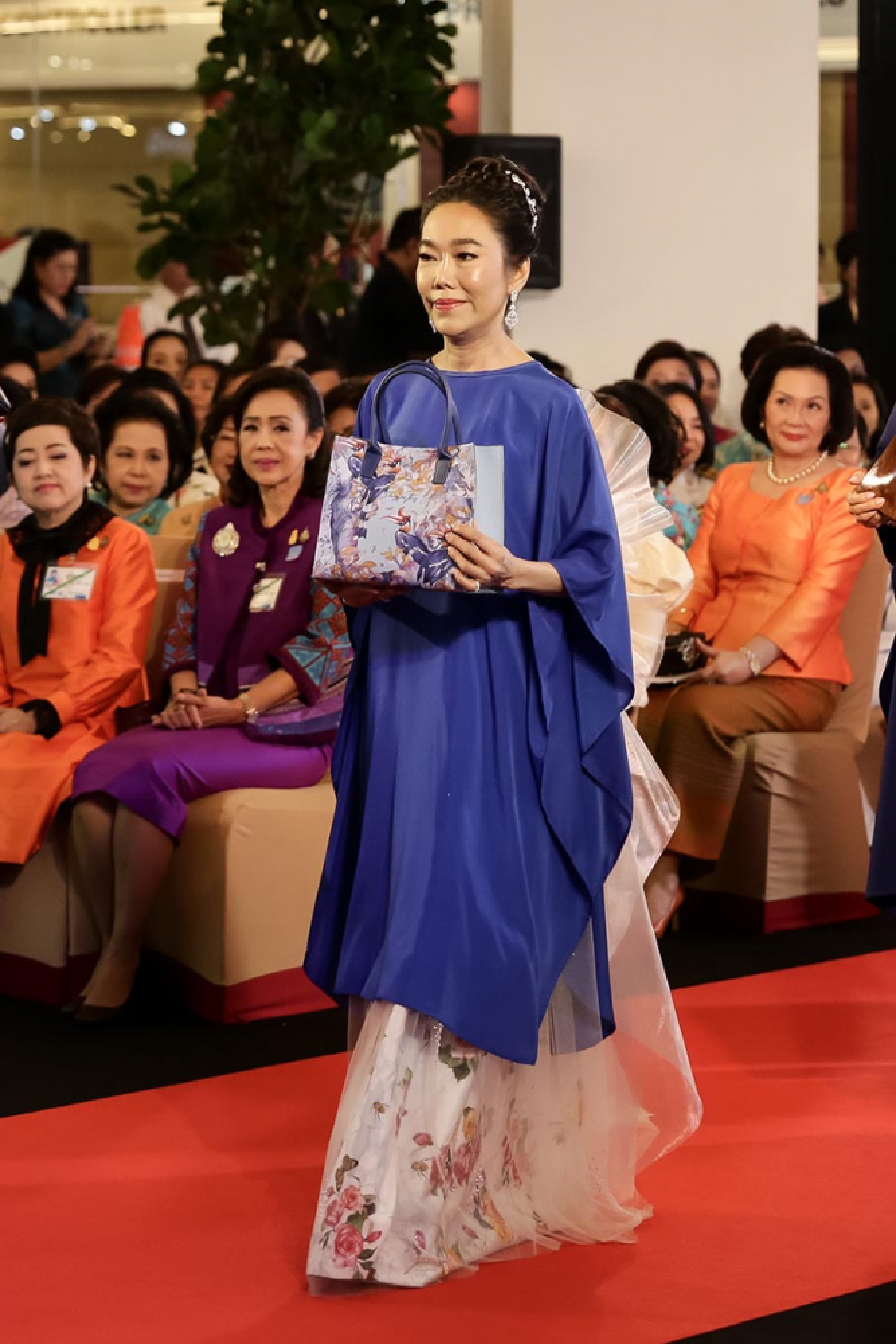 Sai Jai Thai Week opens with over 2,000 elaborate, colourful hand-crafted items on sale