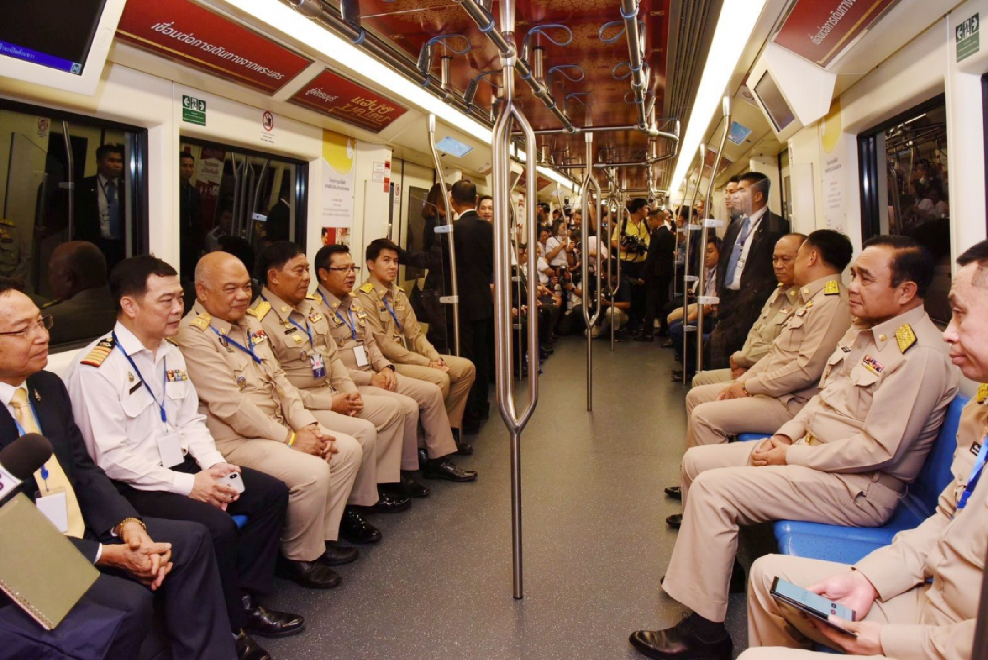 MRT Blue Line, Hua Lampong to Bang Khae, officially open