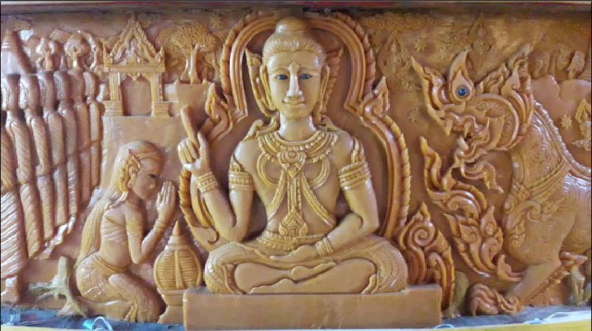 ‘Great white crow’ folk tale comes alive in wax carving to mark end of Buddhist Lent