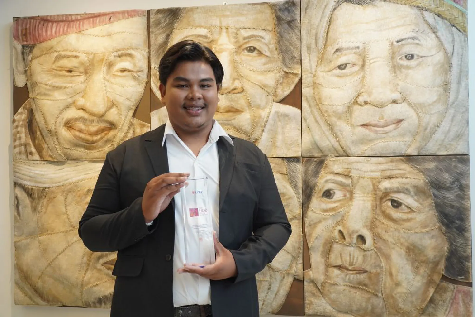 UOB Thai honours winners of annual painting competition 