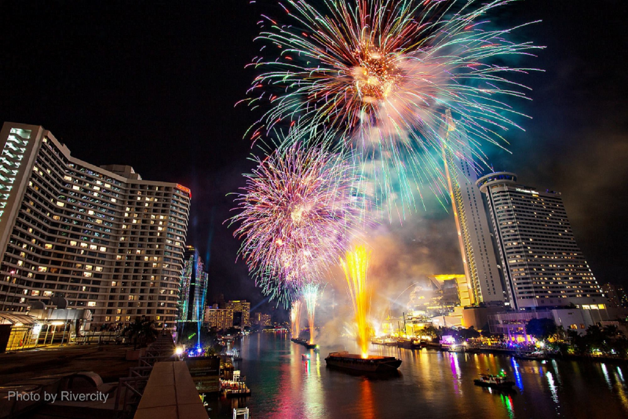 Royal Orchid prepares Lanna Loy Krathong