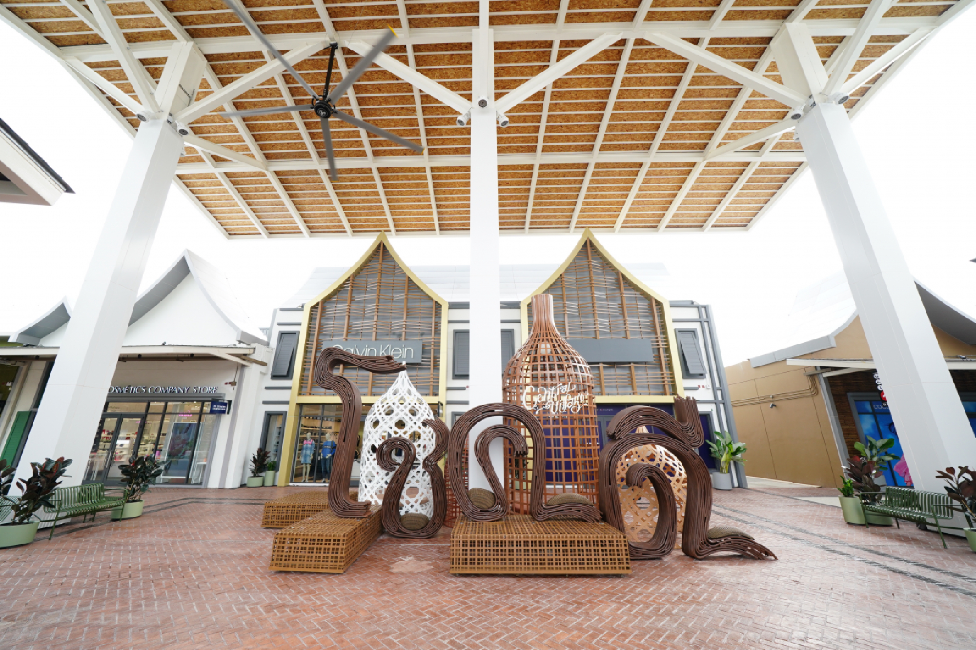 CPN, Mitsubishi Estate sign JV to make Central Village SE Asia’s top luxury outlet