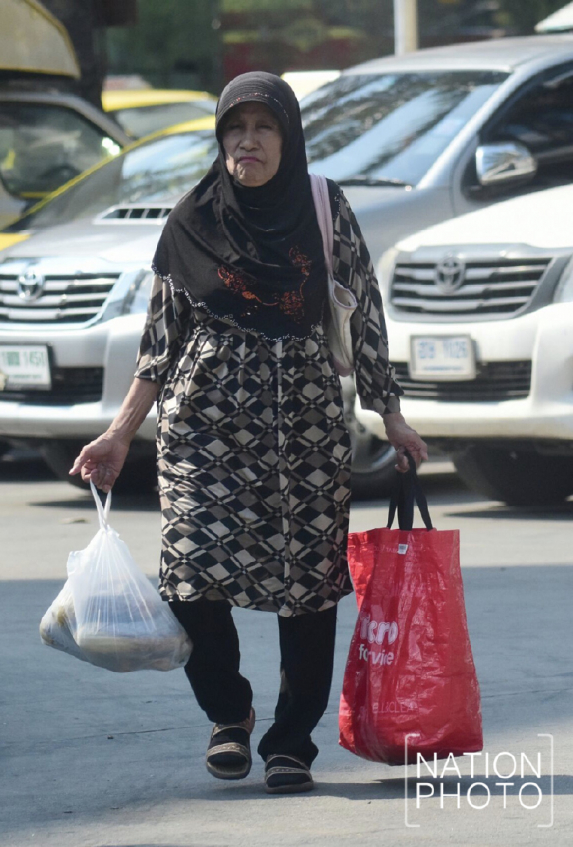 Fabric bags starting to replace plastic since launch of campaign