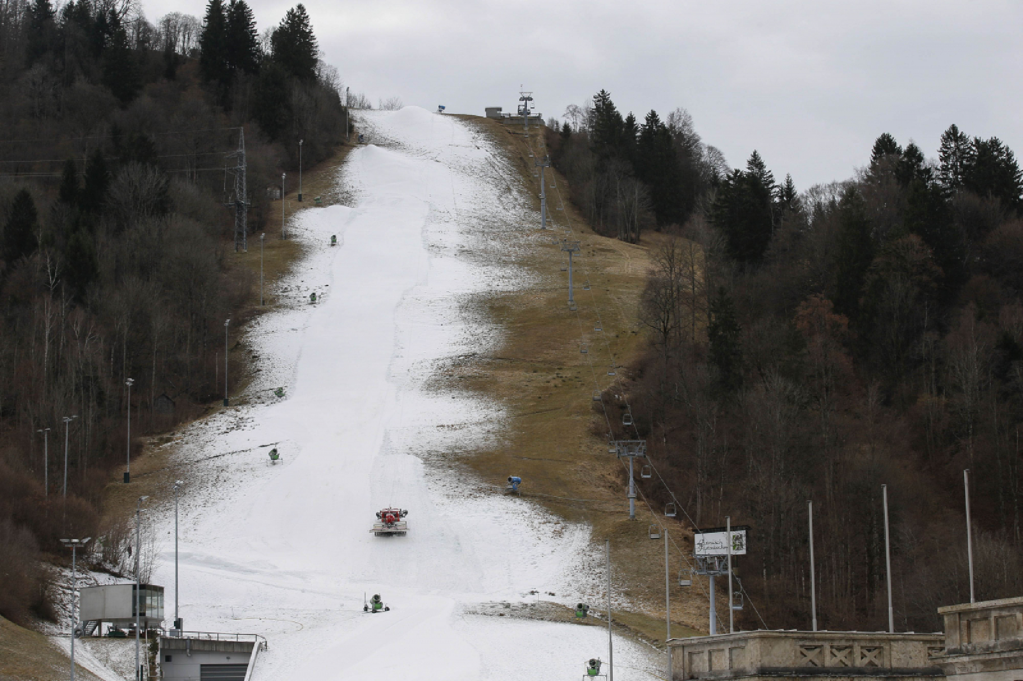 A strip of artificial snow on a ski slope at the Alpine skiing resort in Garmisch-Partenkirchen, Germany, on Jan. 8, 2020. MUST CREDIT: Bloomberg photo by Michaela Handrek-Rehle.